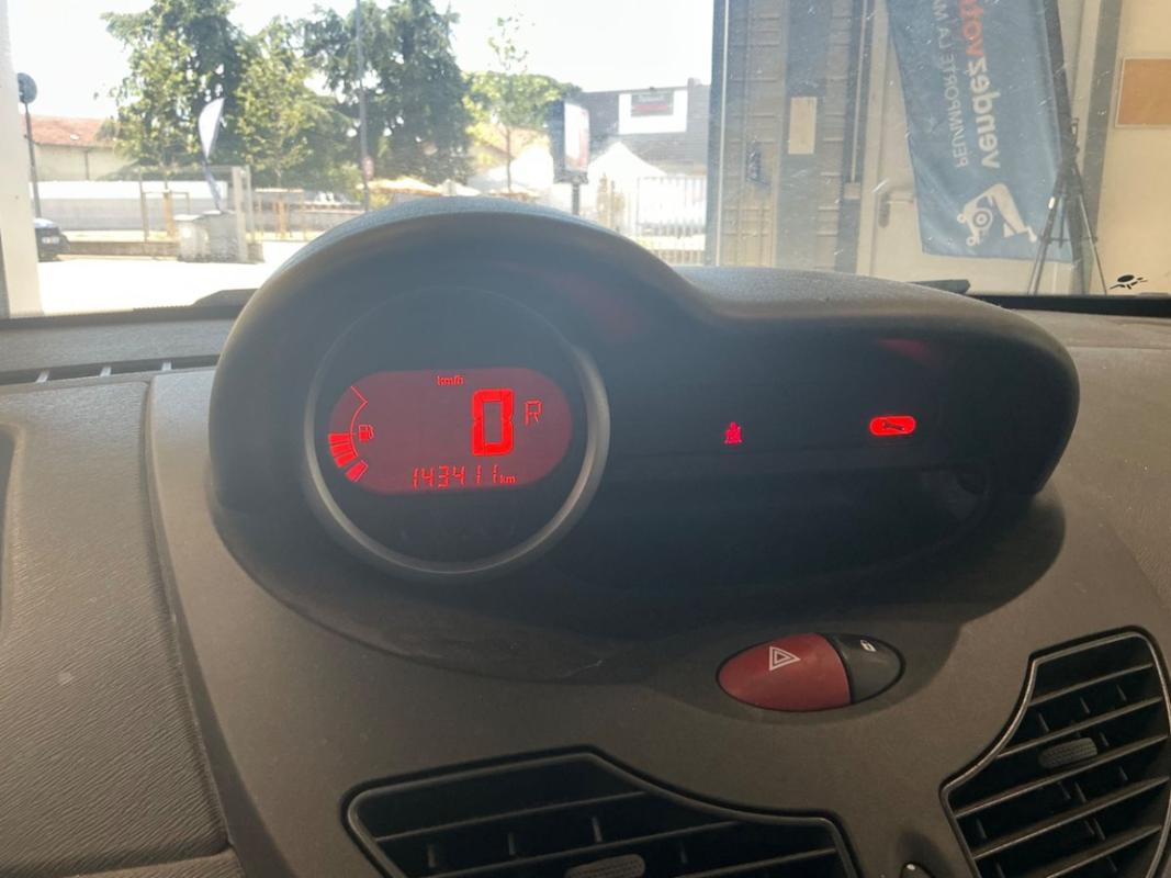 Renault Twingo II 1.2 16v 75 eco2 Dynamique Boite Auto