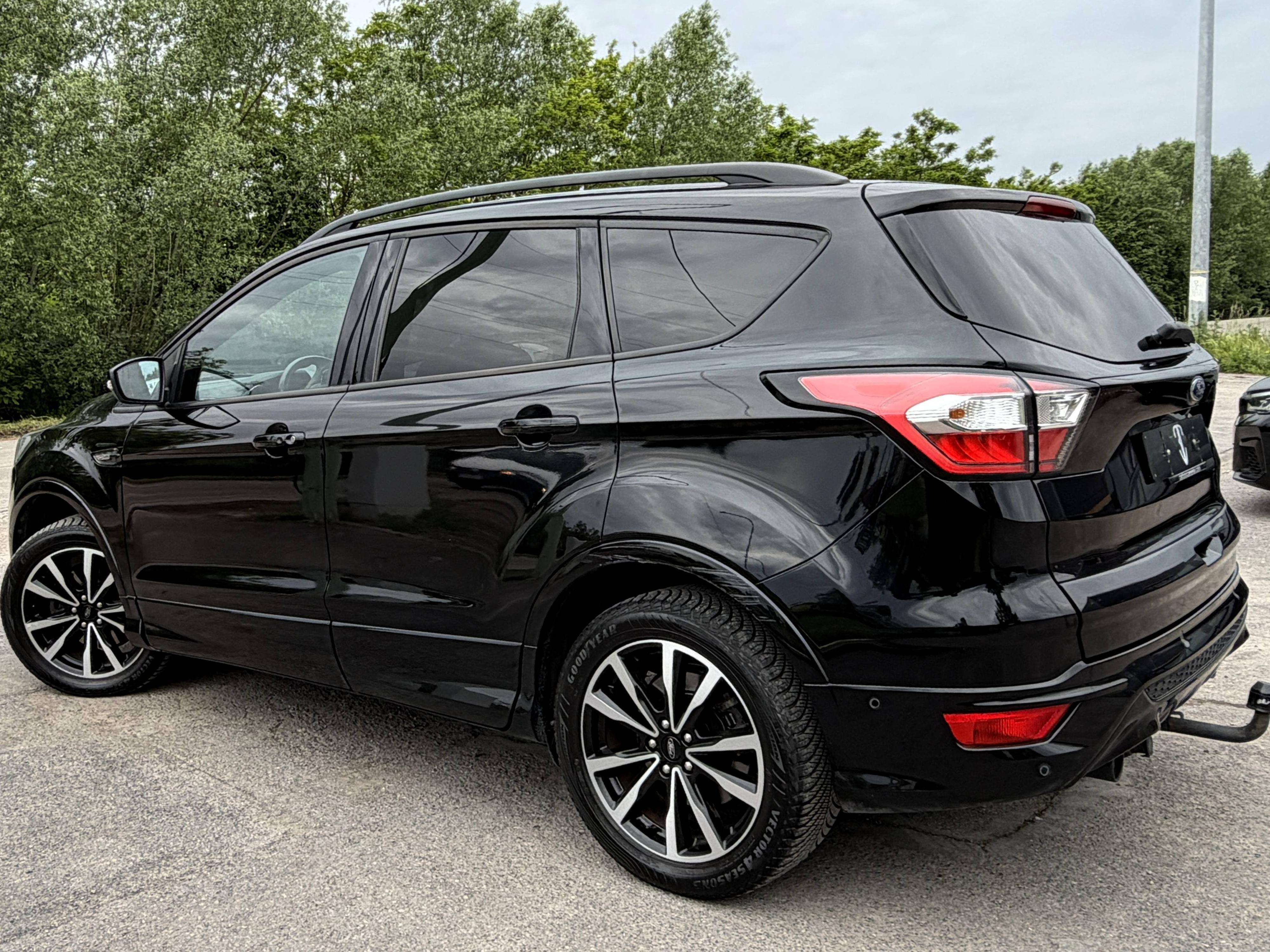 Ford Kuga 2.0 TDCi FWD ST Line 1er PROPRIO/NAVI/CAMERA/KEYLESS/LED/HIFI SONY/GARANTIE