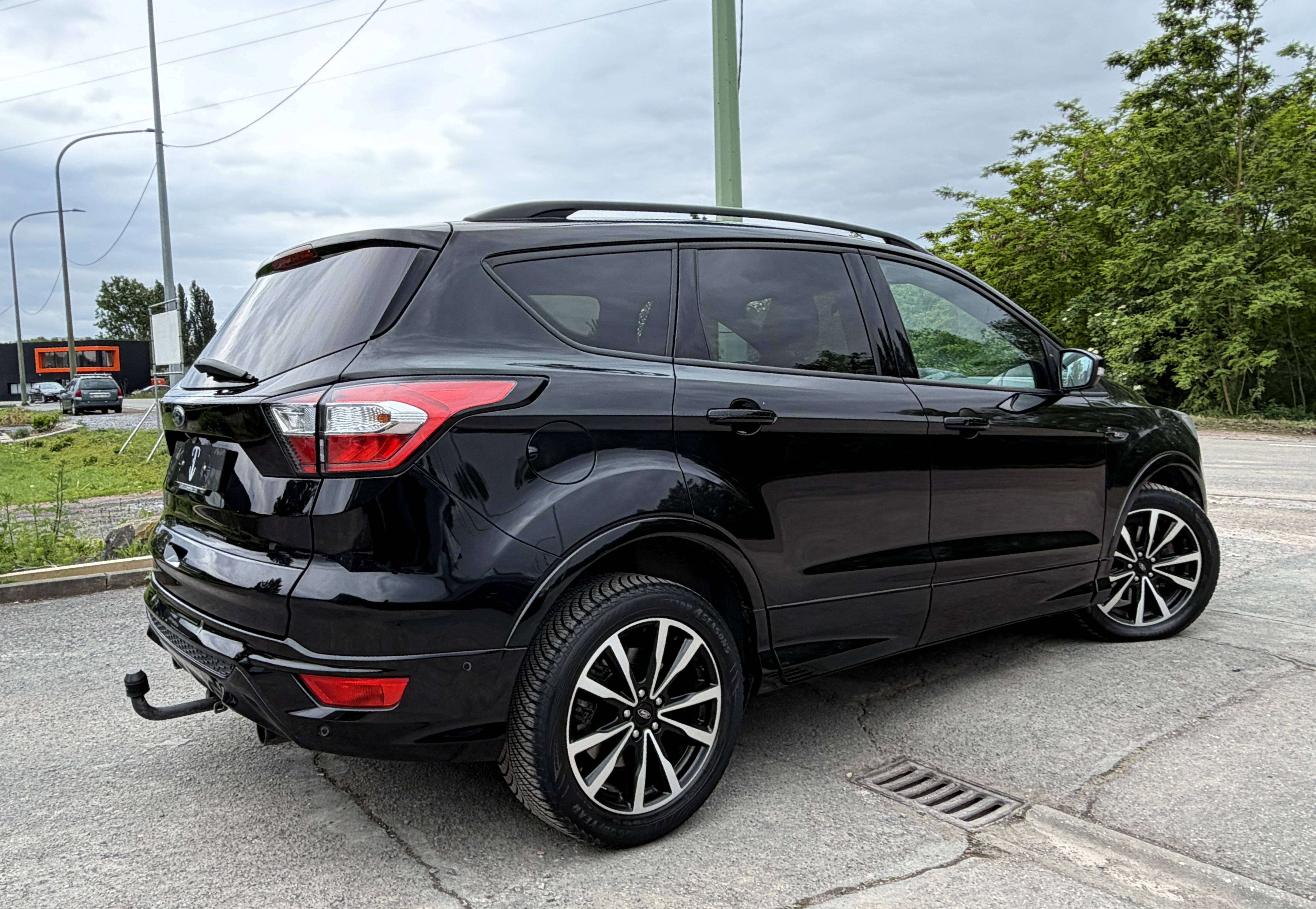 Ford Kuga 2.0 TDCi FWD ST Line 1er PROPRIO/NAVI/CAMERA/KEYLESS/LED/HIFI SONY/GARANTIE
