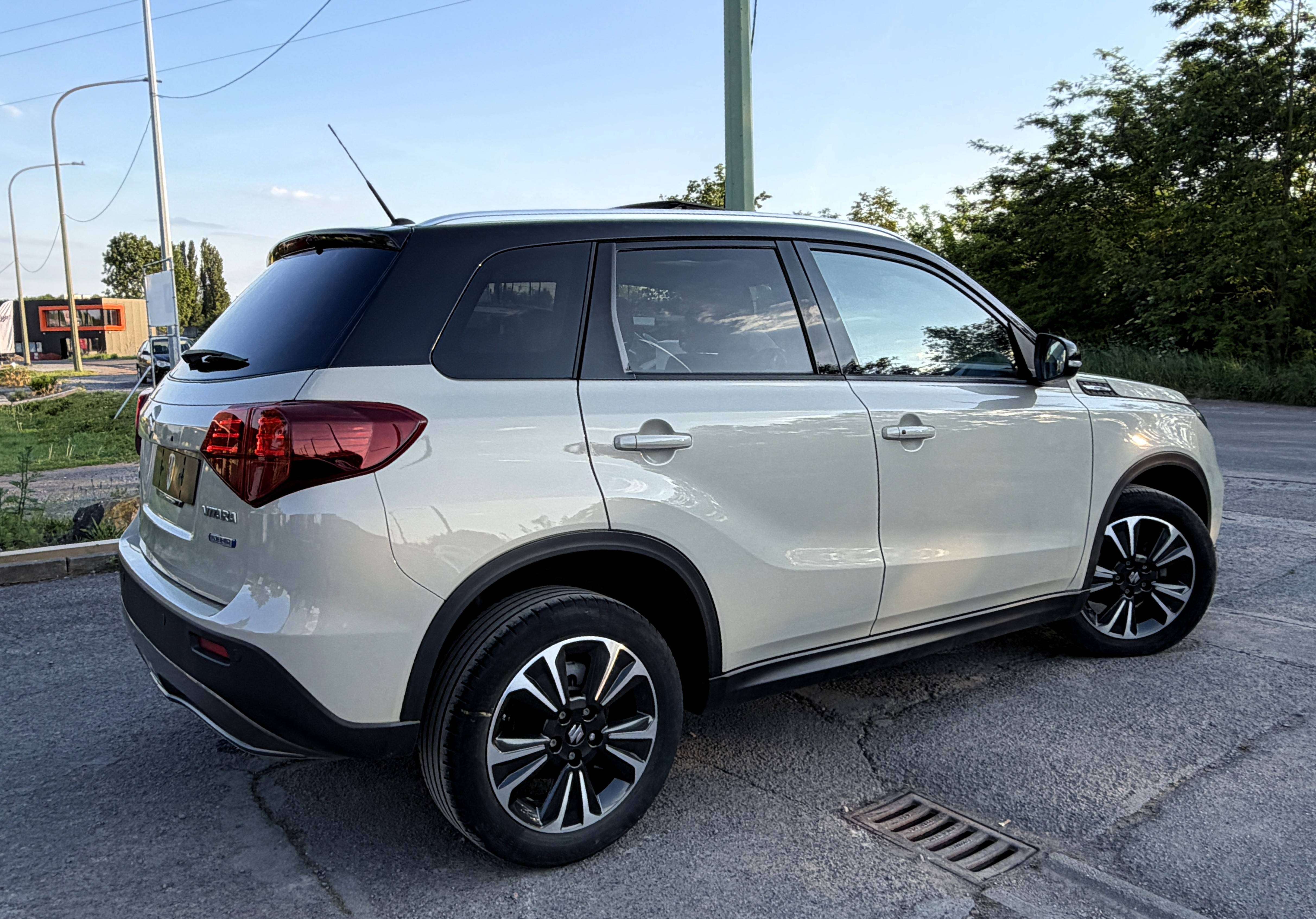Suzuki Vitara 1.4 Turbo Boosterjet 48V Hybrid GLX NAVI/PANO/CARPLAY/CAMERA/HISTORIQUE COMPLET/GARANTIE