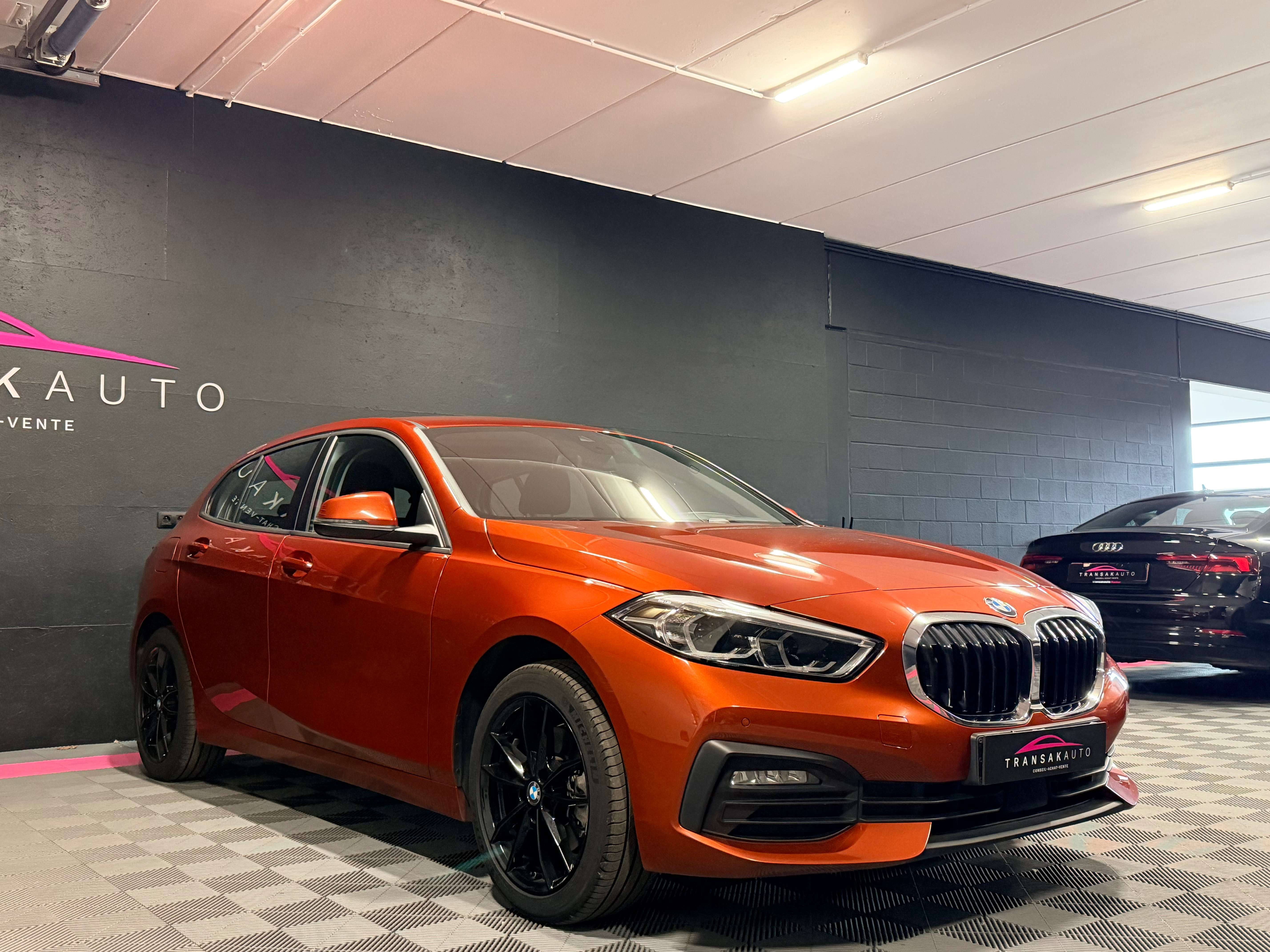 BMW 116 d Avantage - Affichage tête haute — Sièges chauffants — CarPlay