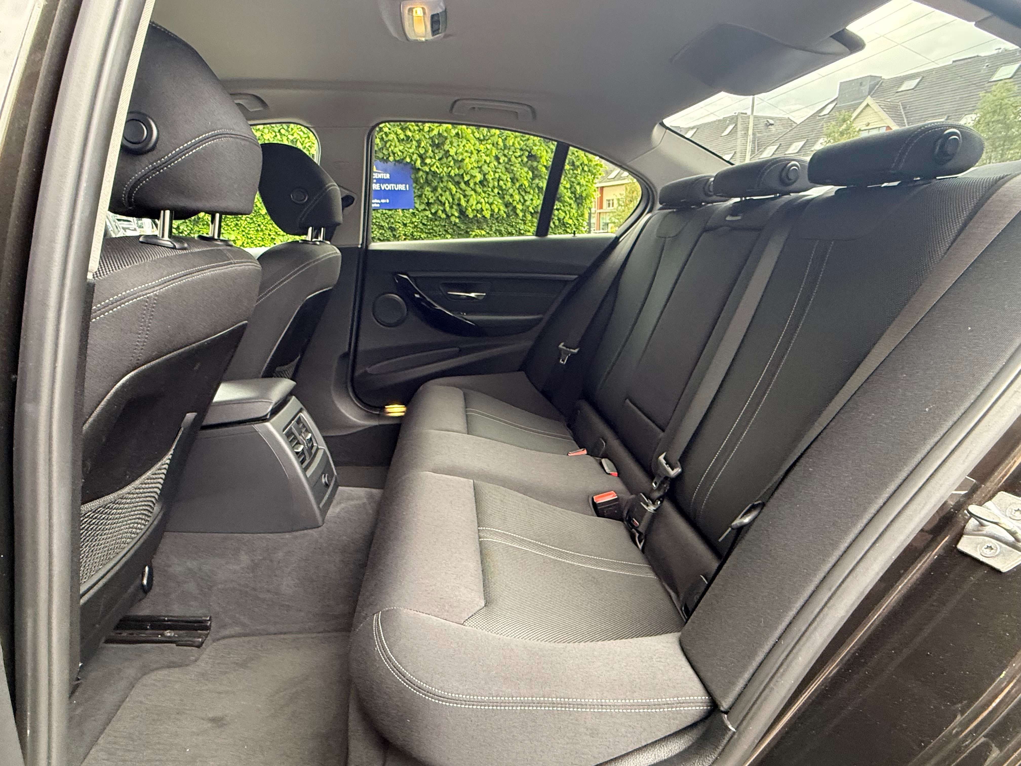 BMW 320 dAuto Led I Carnet BMW I Attelage
