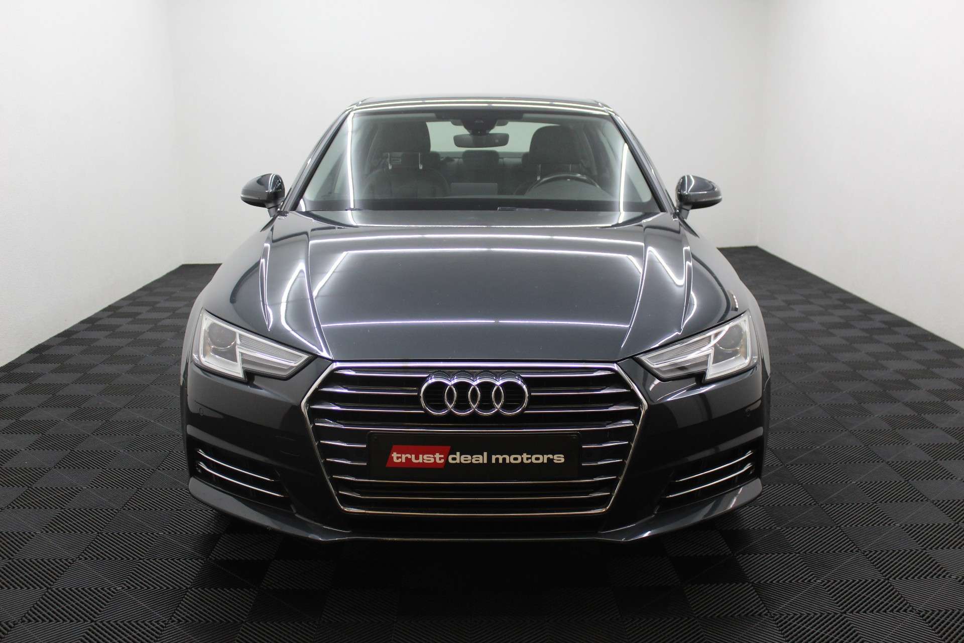 Audi A4 * VERKOCHT * VENDU * SOLD *