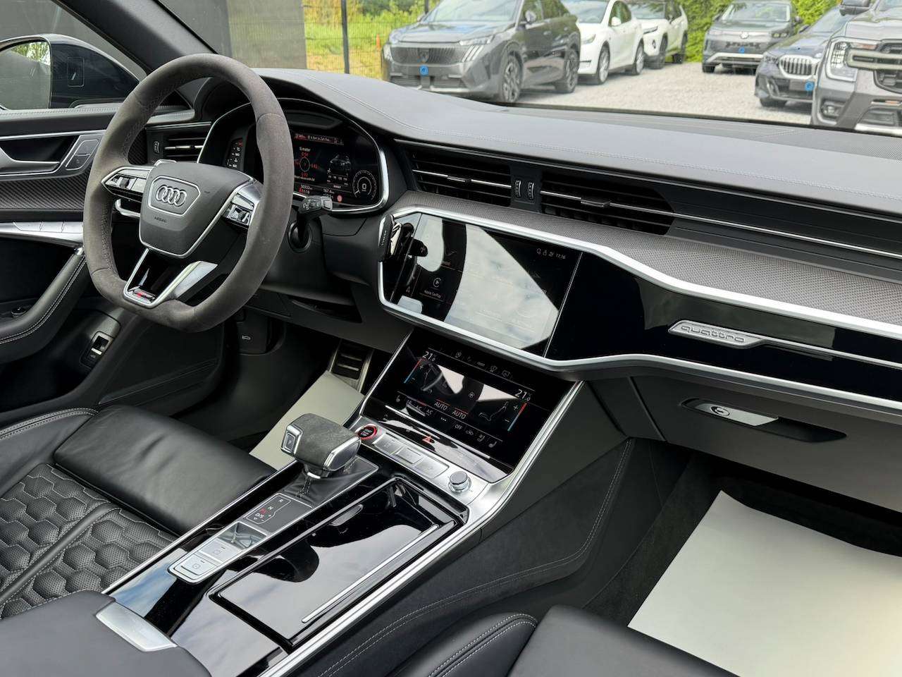 Audi RS6 QUATTRO FULL OPTION COMPLETE AKRAPOVIČ UNIEK