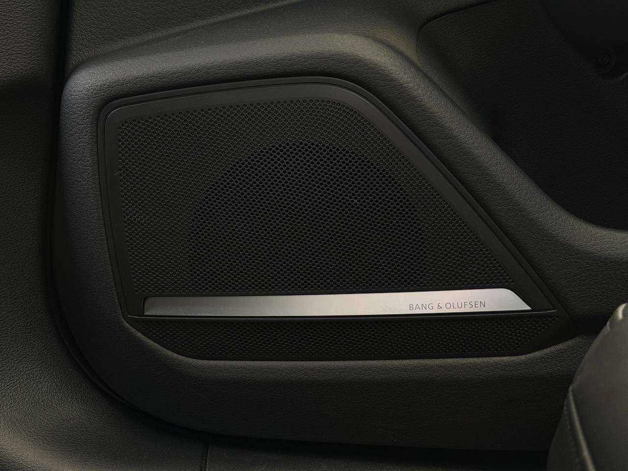 Audi RS6 QUATTRO FULL OPTION COMPLETE AKRAPOVIČ UNIEK
