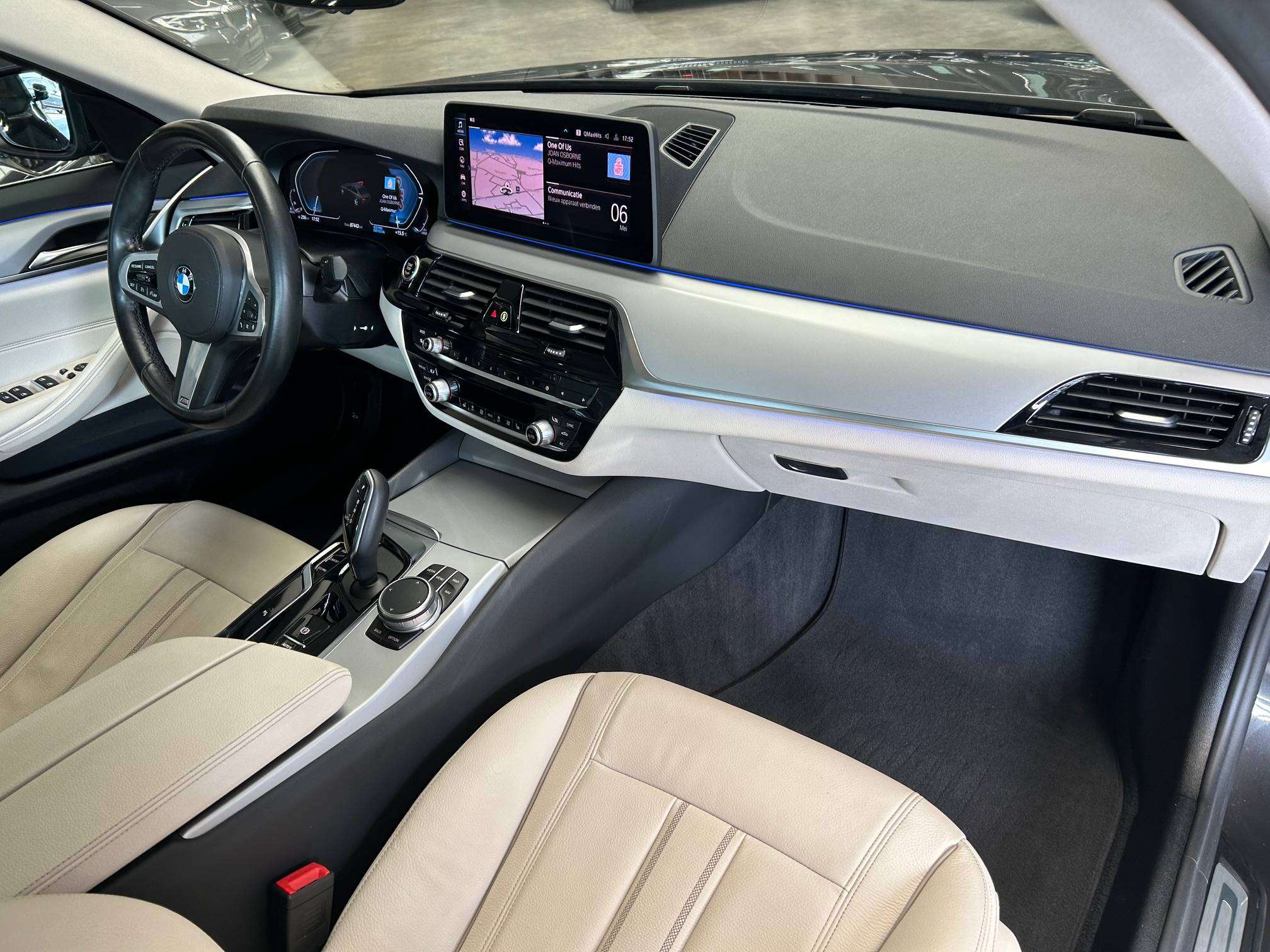 BMW 518 dA Berline Alu19"/Led/Leder/Cam/GpsPro/VerwZet/Carplay *1j garantie*