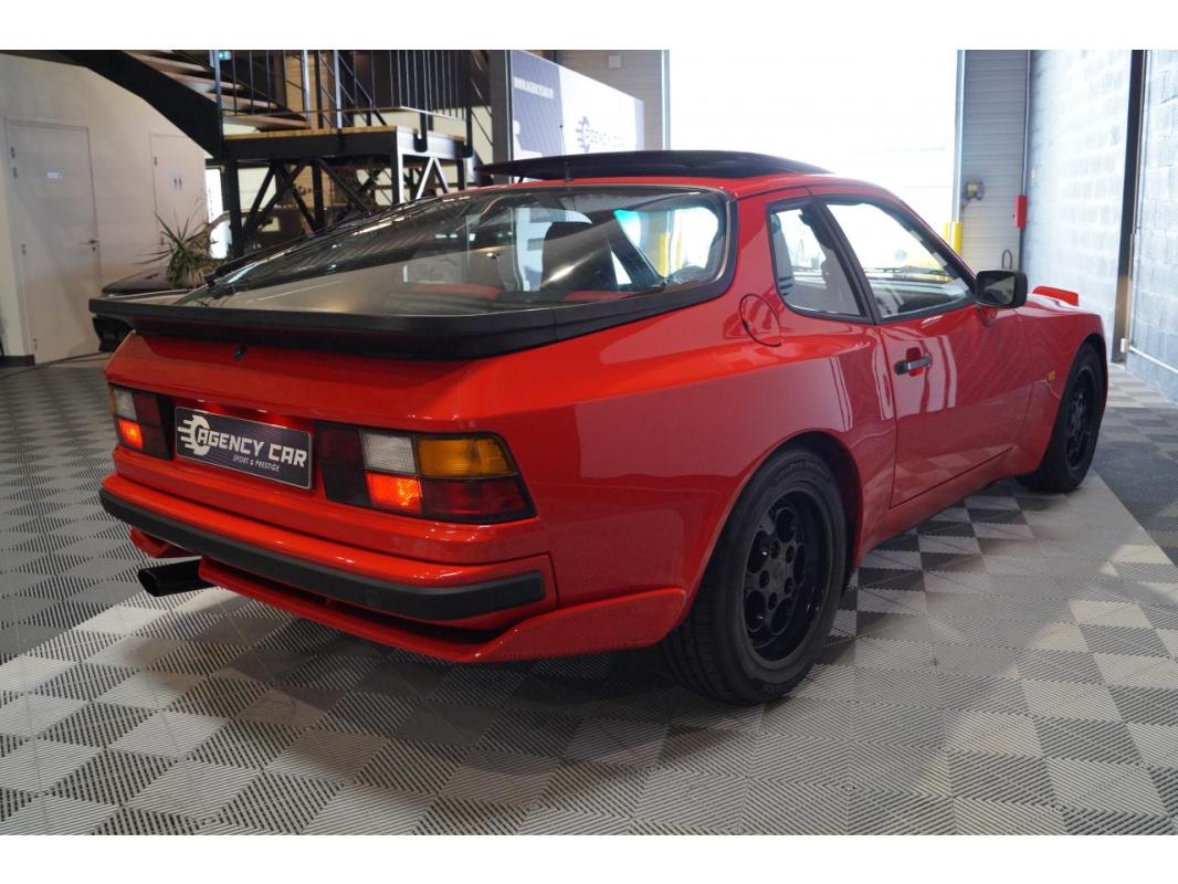 Porsche 944 2.5i Turbo - 220 Coupé 67962 km origine CG Collection