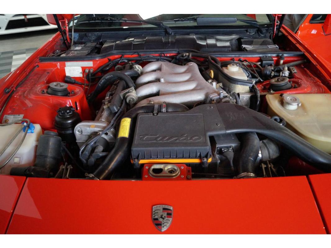 Porsche 944 2.5i Turbo - 220 Coupé 67962 km origine CG Collection