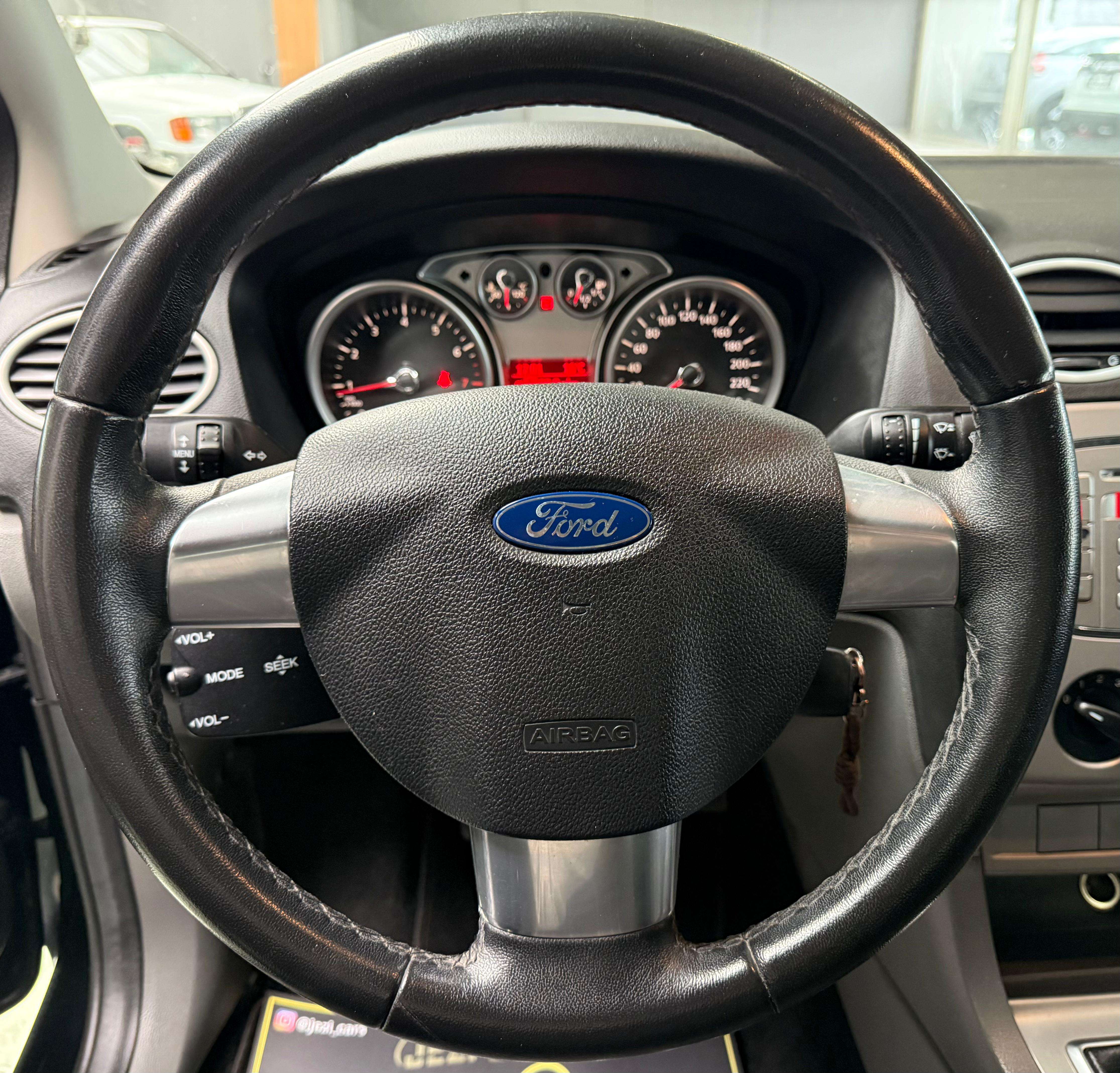Ford Focus Focus 1.4i Ambiente