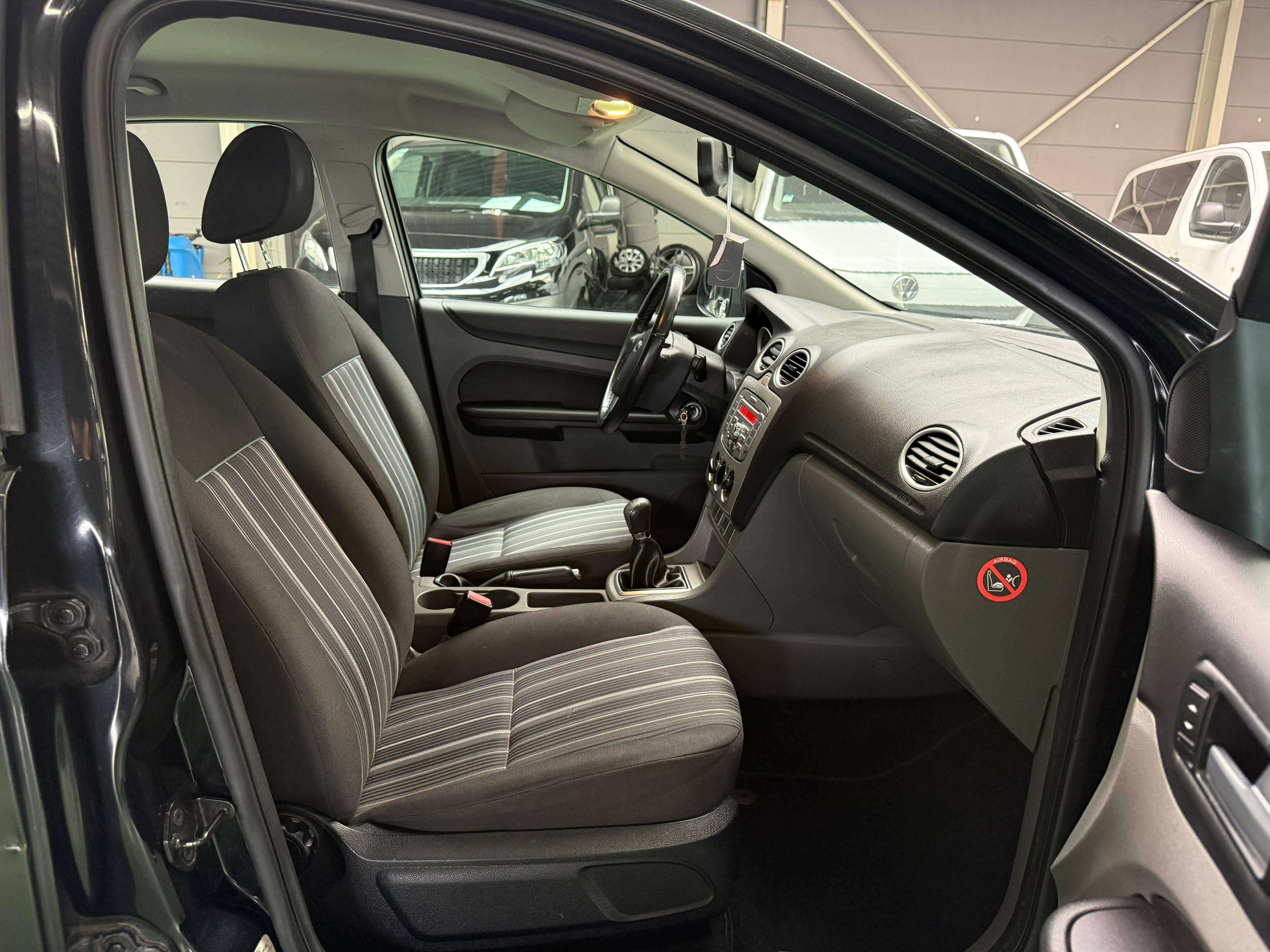Ford Focus Focus 1.4i Ambiente