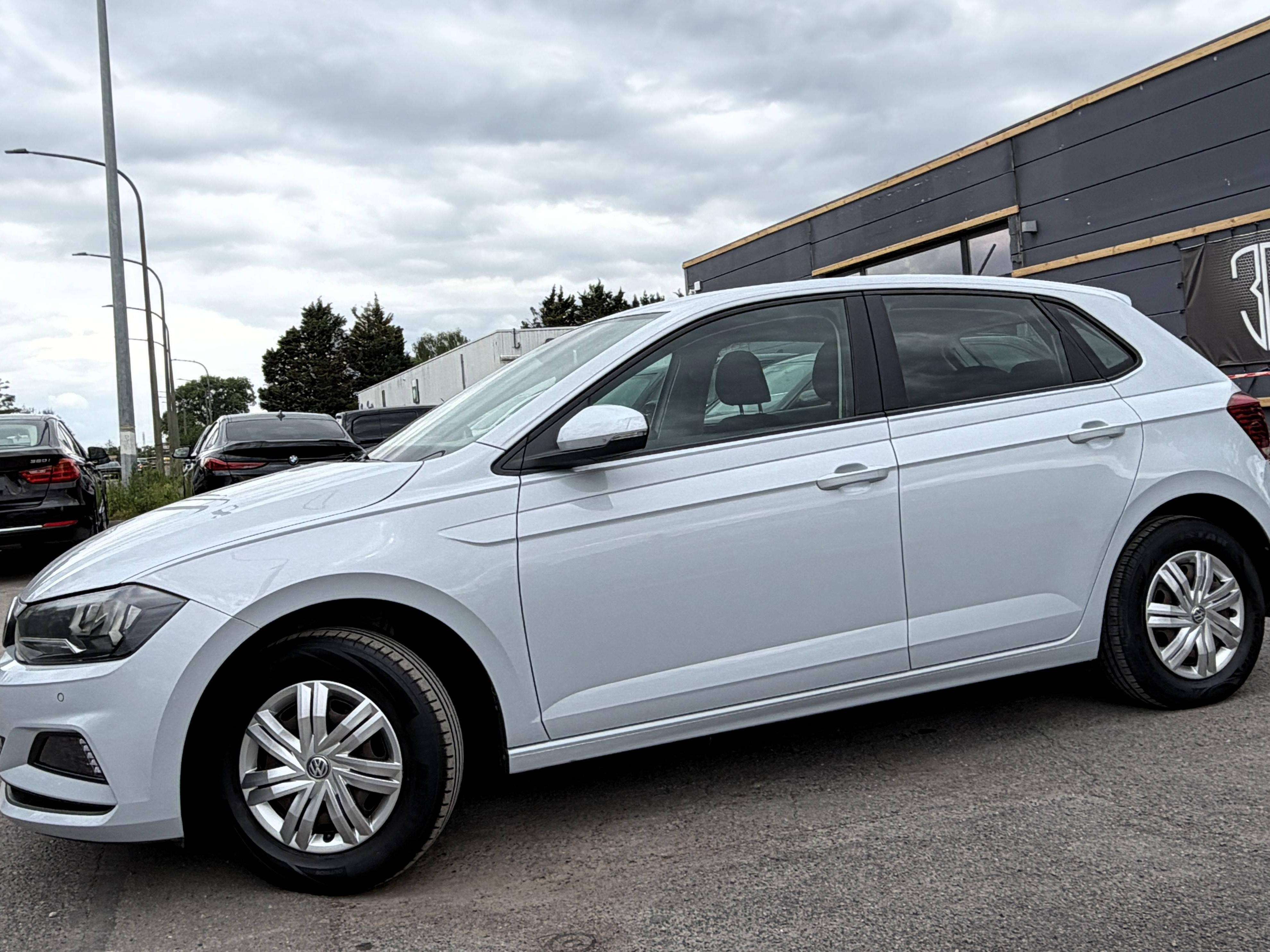 Volkswagen Polo 1.0i Trendline 1er PROPRIO/NAVI-CARPLAY-ANDROID/CRUISE/CLIM/LED