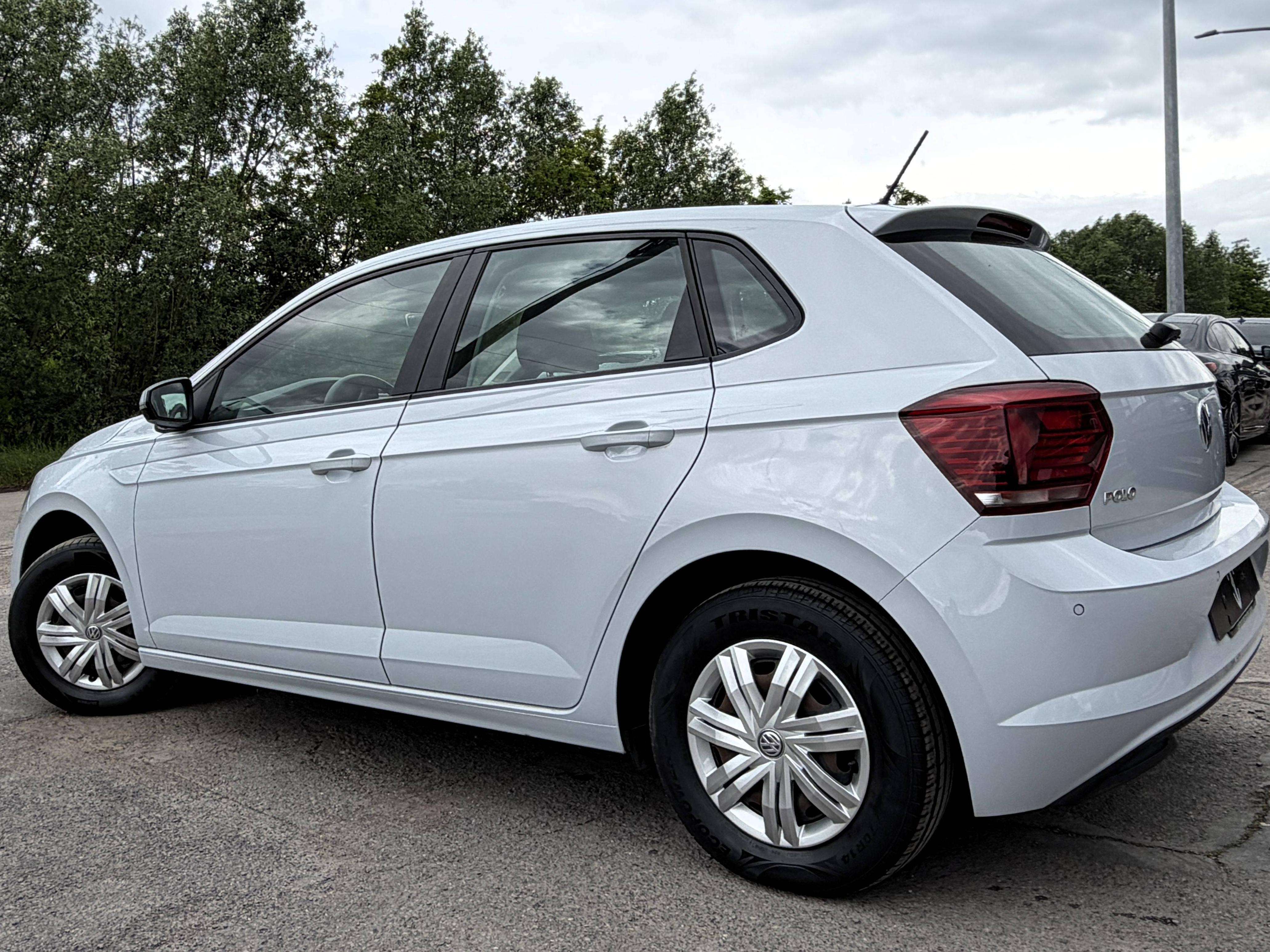 Volkswagen Polo 1.0i Trendline 1er PROPRIO/NAVI-CARPLAY-ANDROID/CRUISE/CLIM/LED