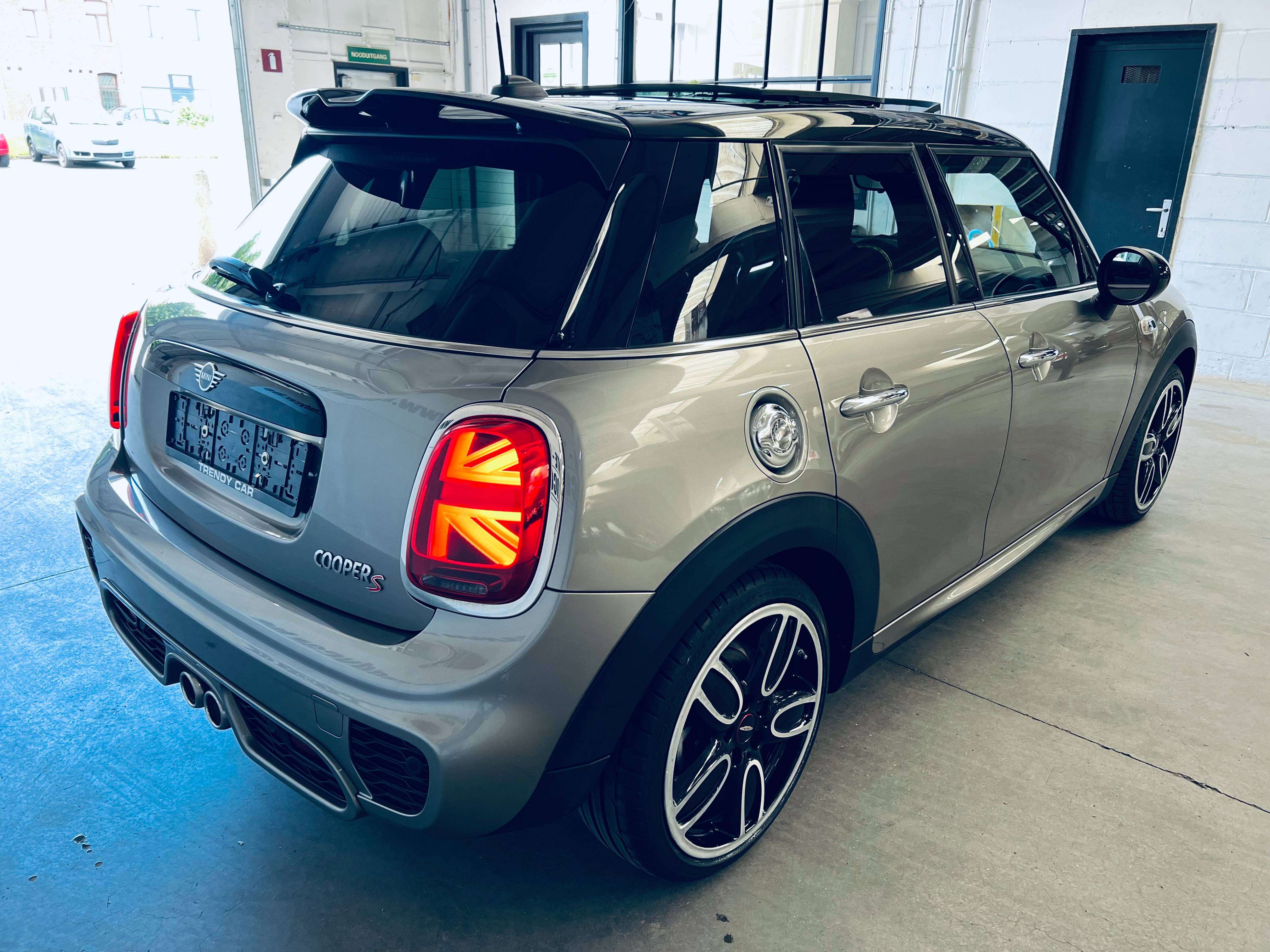 MINI Cooper S 2.0 Cooper S EU6d+NAVI+PANO+LED+CARNET+GARANTIE