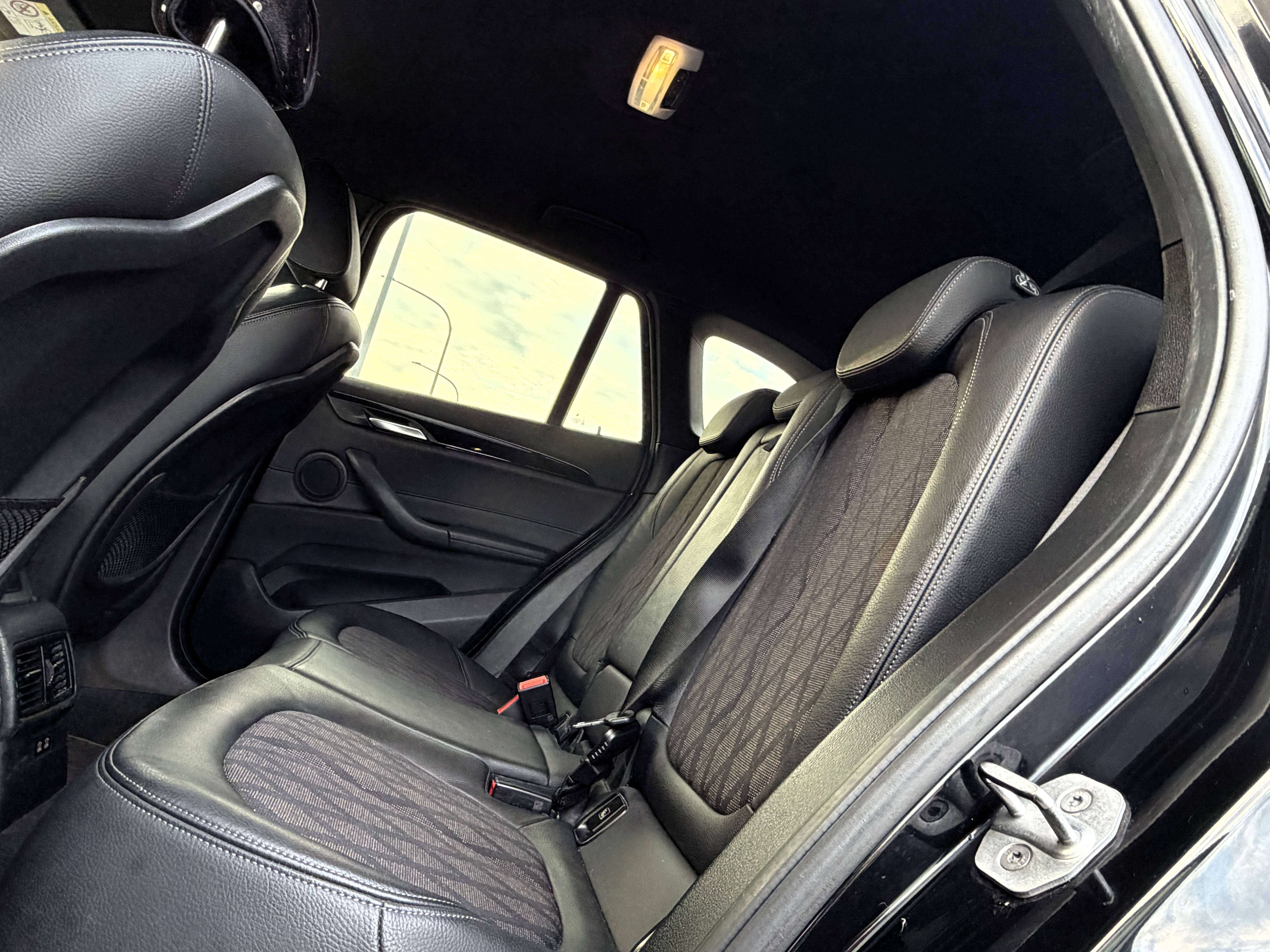 BMW X1 1.5iA sDrive18i xLine NAVI/CAMERA/FULL LED/HISTORIQUE COMPLET