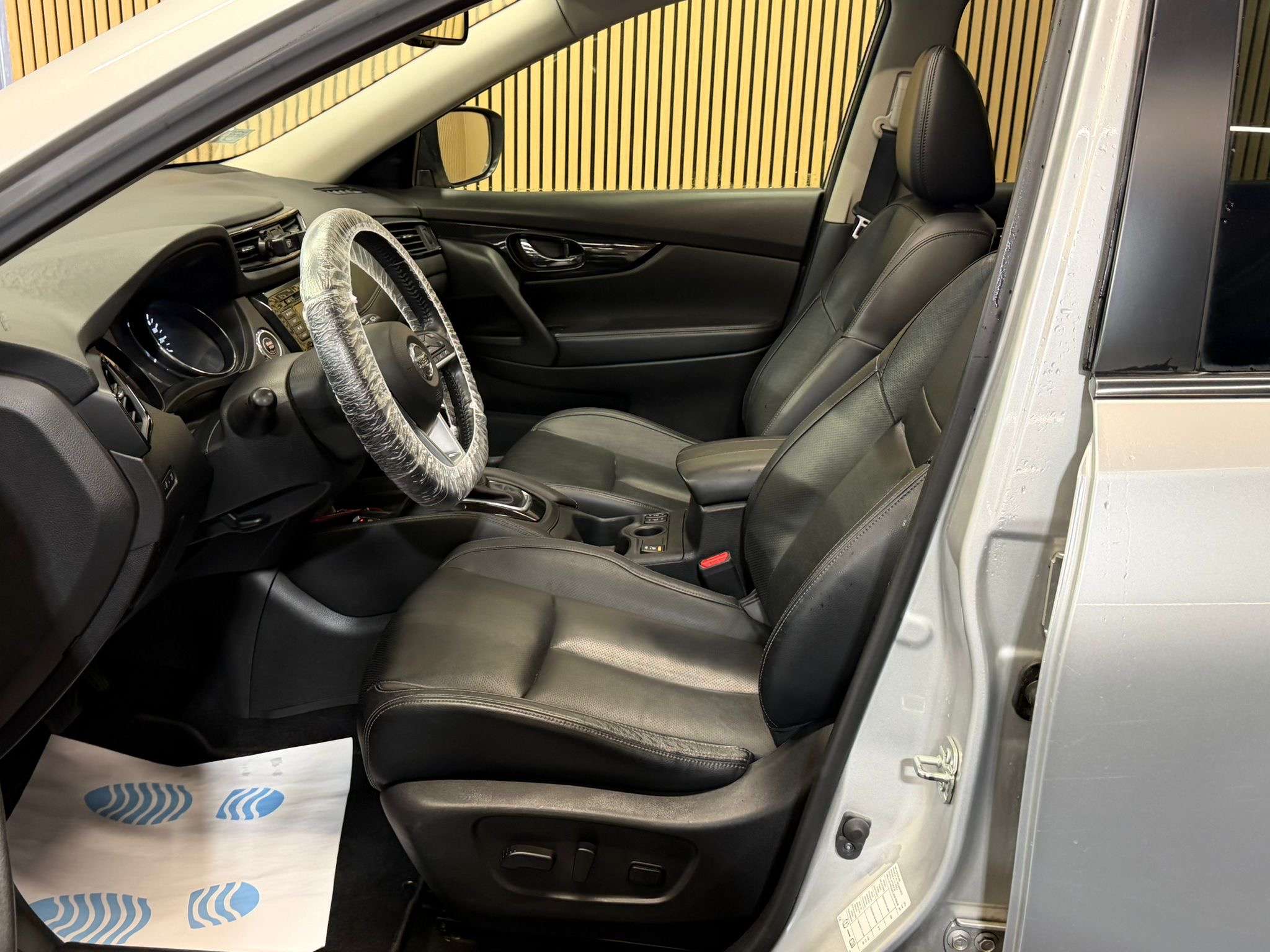 Nissan X-Trail 1.7 dCi Tekna Xtronic * FULL OPTIONS * GAR 12 MOIS *