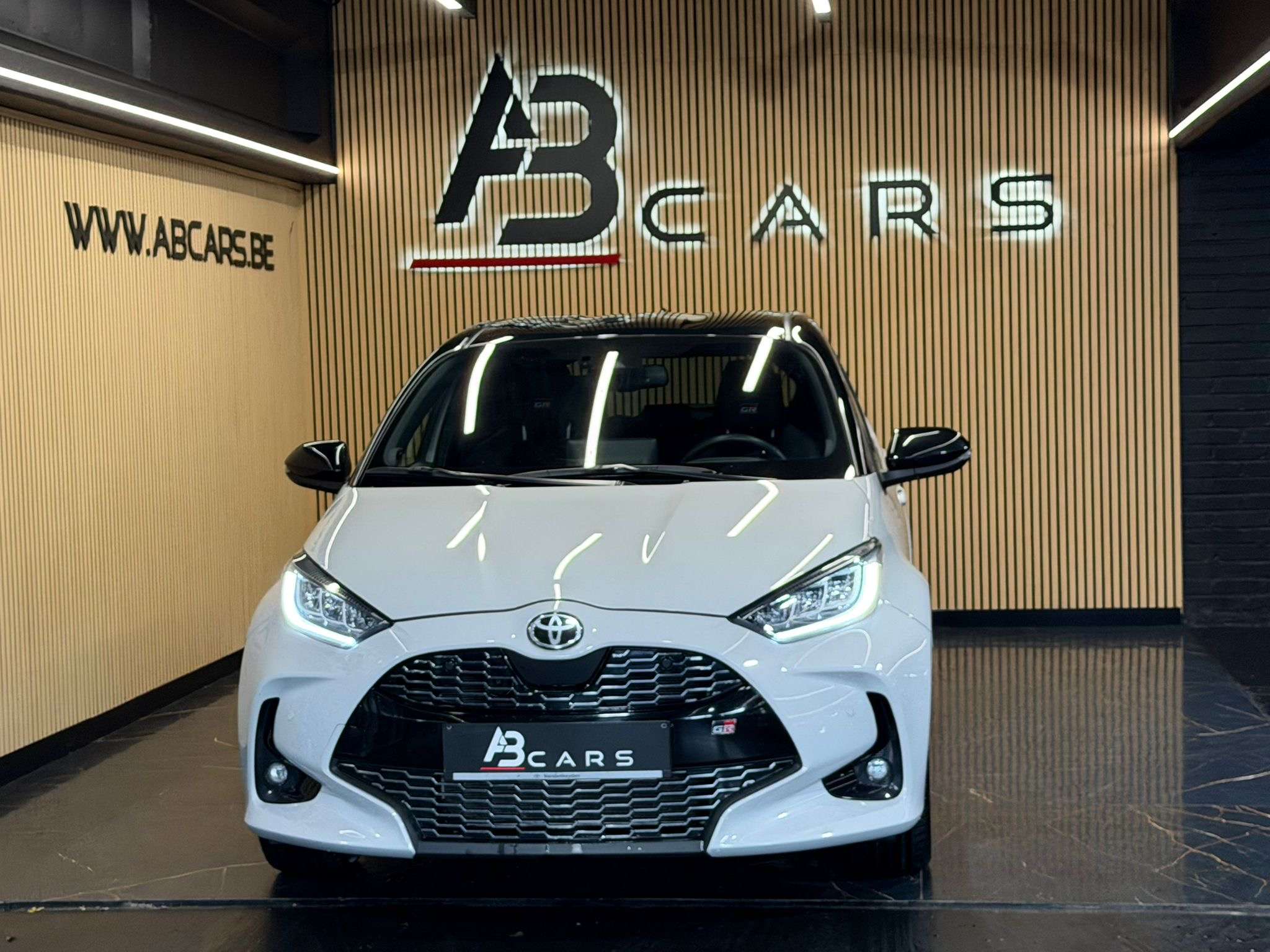 Toyota Yaris Cross Hybrid 1.5i VVT-i * SPORT * FINITION GR * BOÎTE AUTO *
