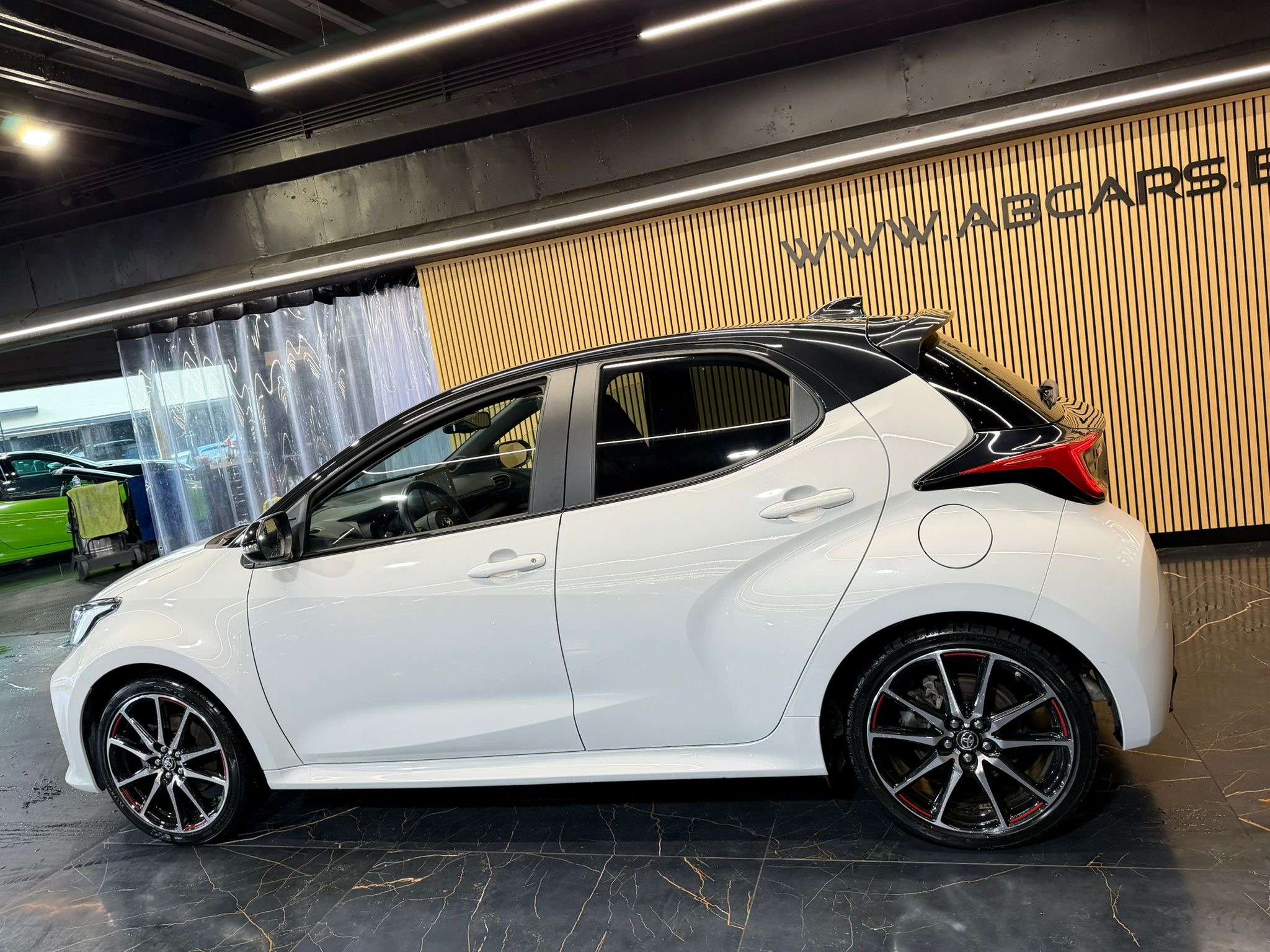 Toyota Yaris Cross Hybrid 1.5i VVT-i * SPORT * FINITION GR * BOÎTE AUTO *