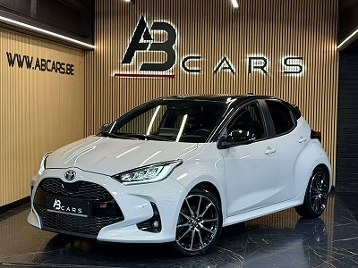 Toyota Yaris Hybrid 1.5i VVT-i * SPORT * FINITION GR * BOÎTE AUTO *