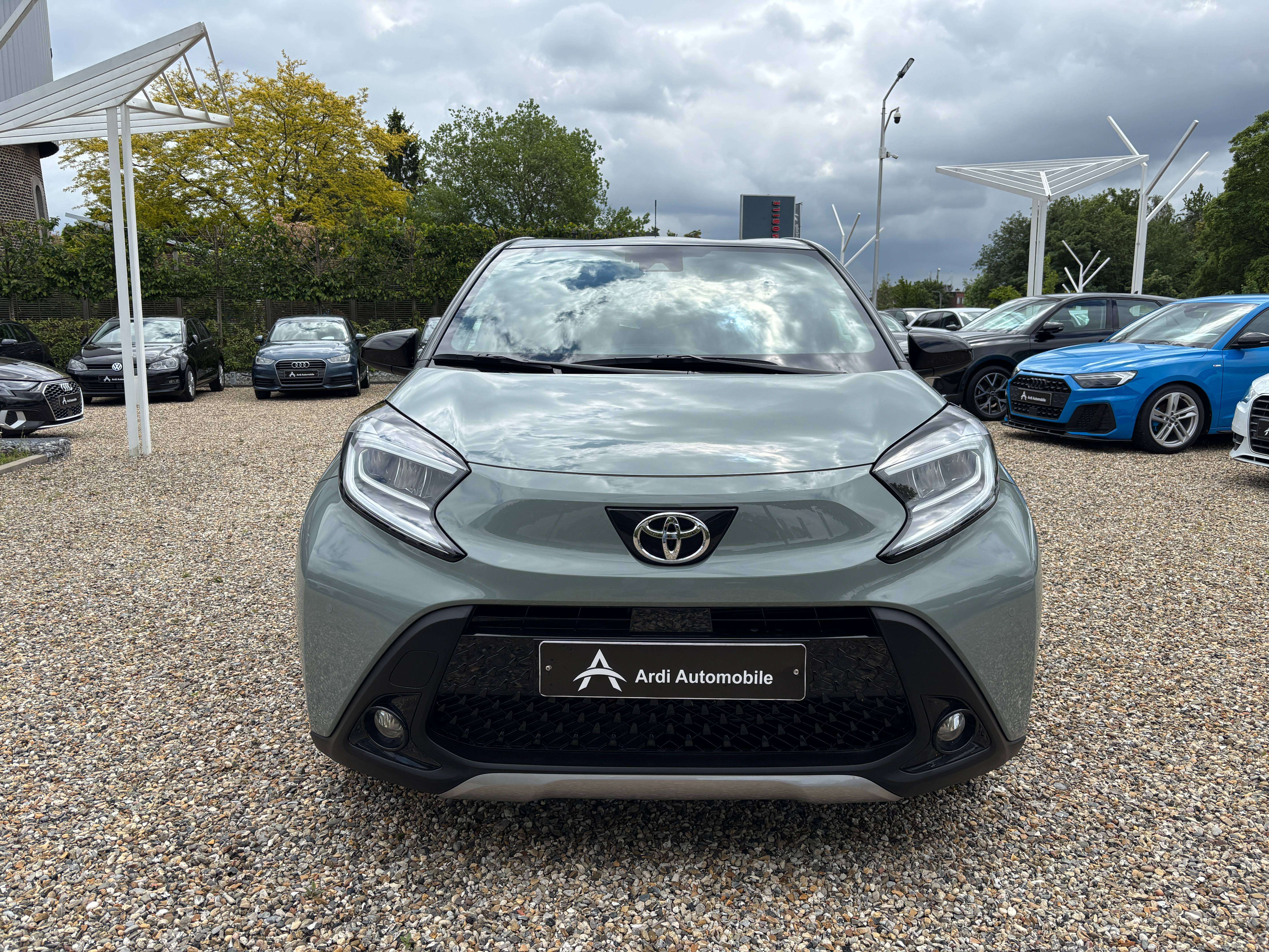 Toyota Aygo X 1.0i *CARPLAY*SIEGE CHAUFF*JBL*CAMERA*1ER PROPRIO*GARANTIE*