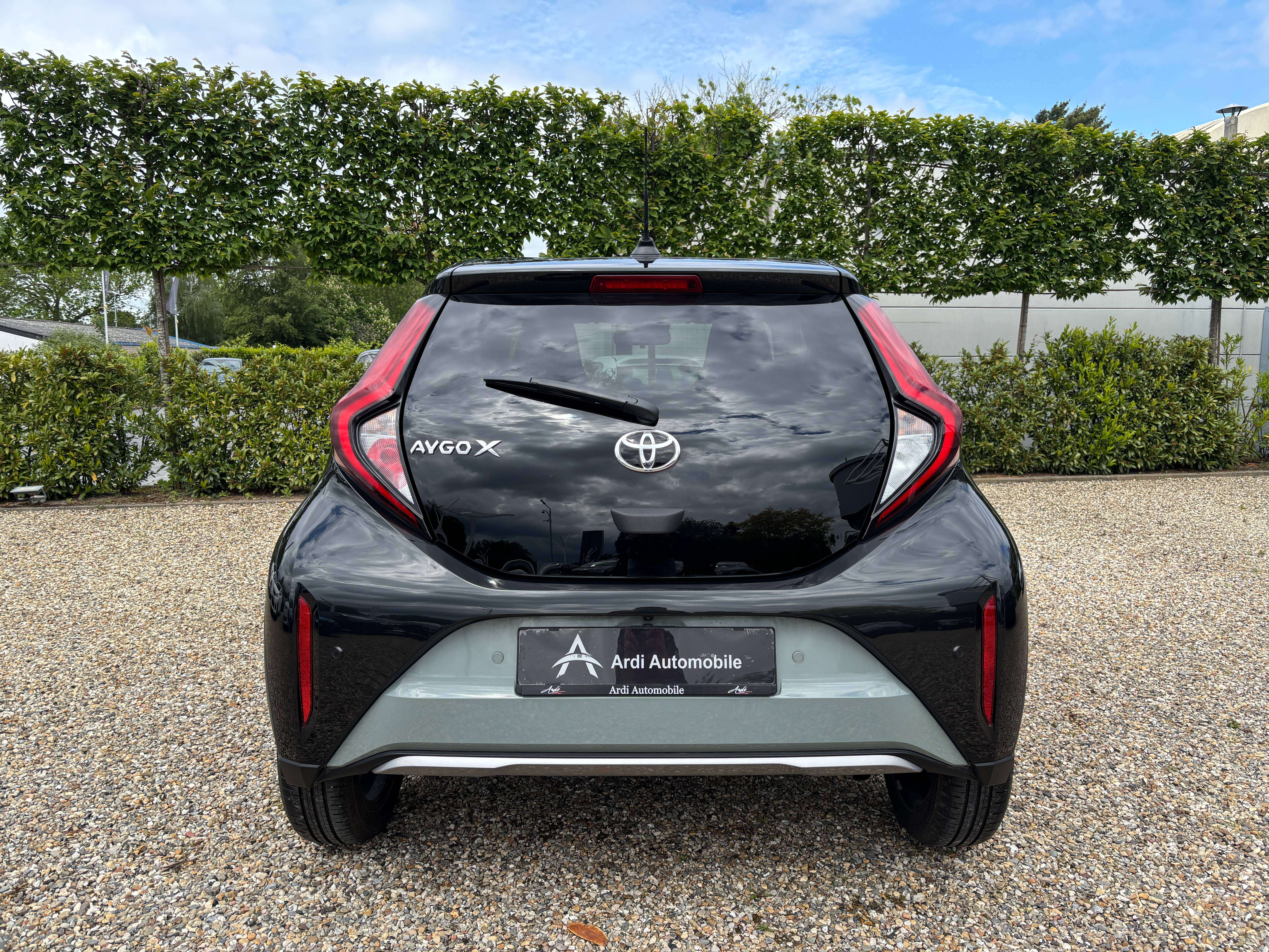 Toyota Aygo X 1.0i *CARPLAY*SIEGE CHAUFF*JBL*CAMERA*1ER PROPRIO*GARANTIE*