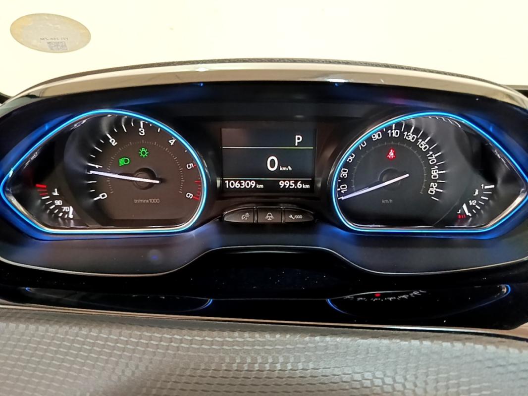 Peugeot 2008 BlueHDi 120 S&S EAT6 Allure Business