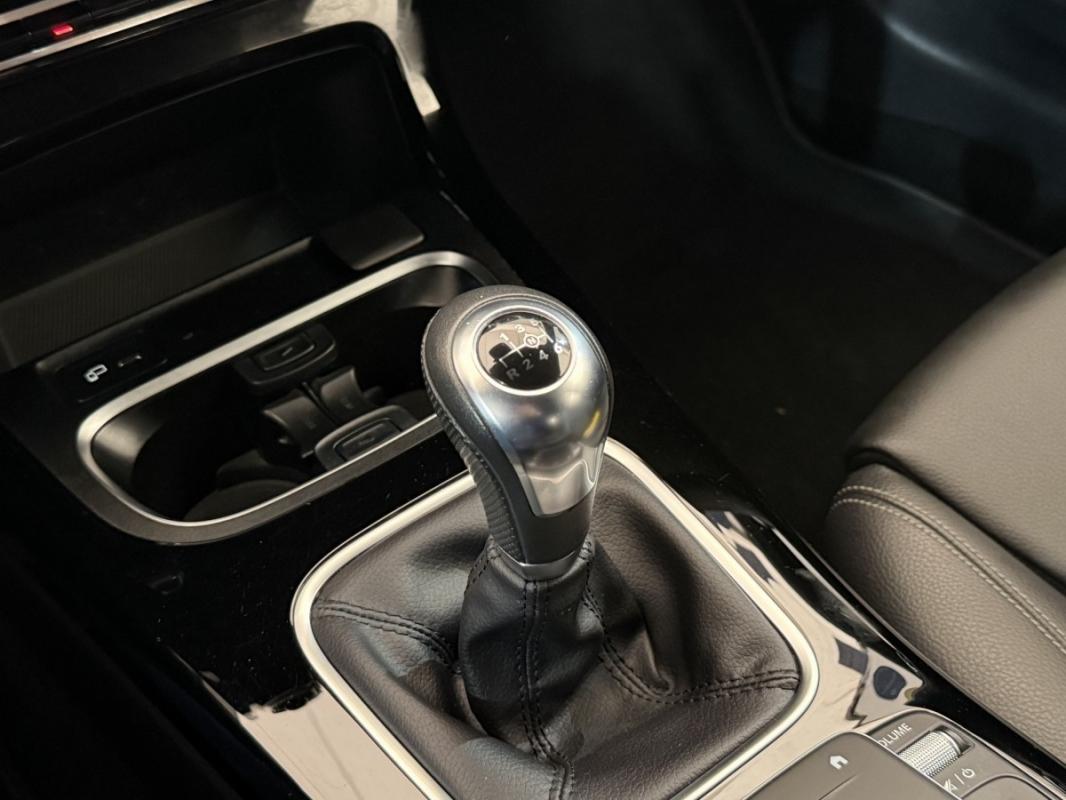 Mercedes-Benz Classe A Compact IV 180 d Business Line