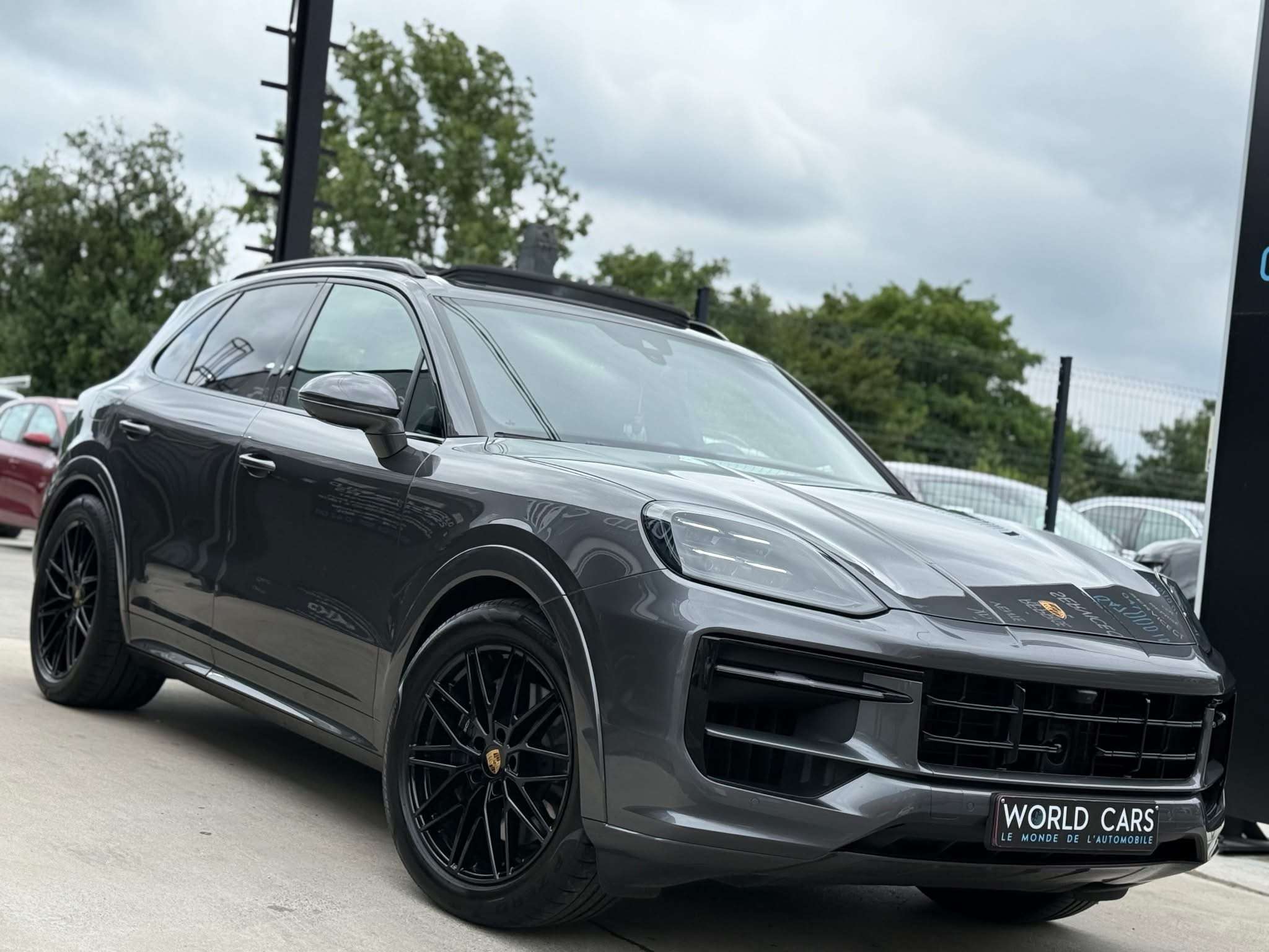 Porsche Cayenne E-Hybrid 3.0 Turbo V6 (346 kW) NEW PRICES 170K€ - TOIT PANO - PNEUMATIC - PACK CHRONO - DISTRONIC - CAMERA360° - FULL OP