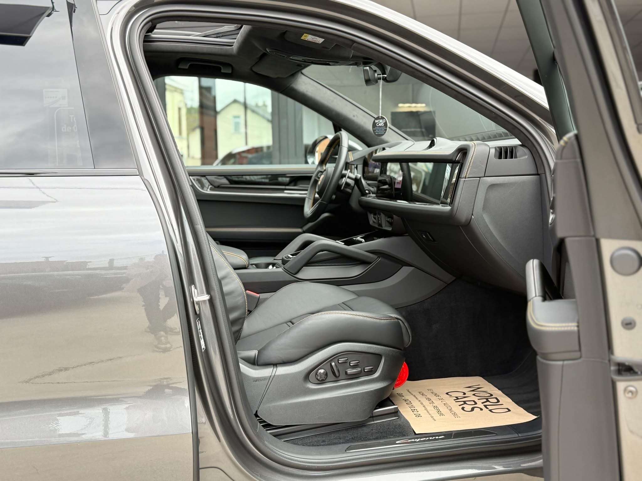 Porsche Cayenne E-Hybrid 3.0 Turbo V6 (346 kW) NEW PRICES 170K€ - TOIT PANO - PNEUMATIC - PACK CHRONO - DISTRONIC - CAMERA360° - FULL OP