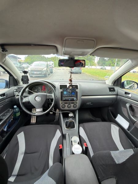 Volkswagen Golf V 1.9 TDI 105 CONFORTLINE 5P