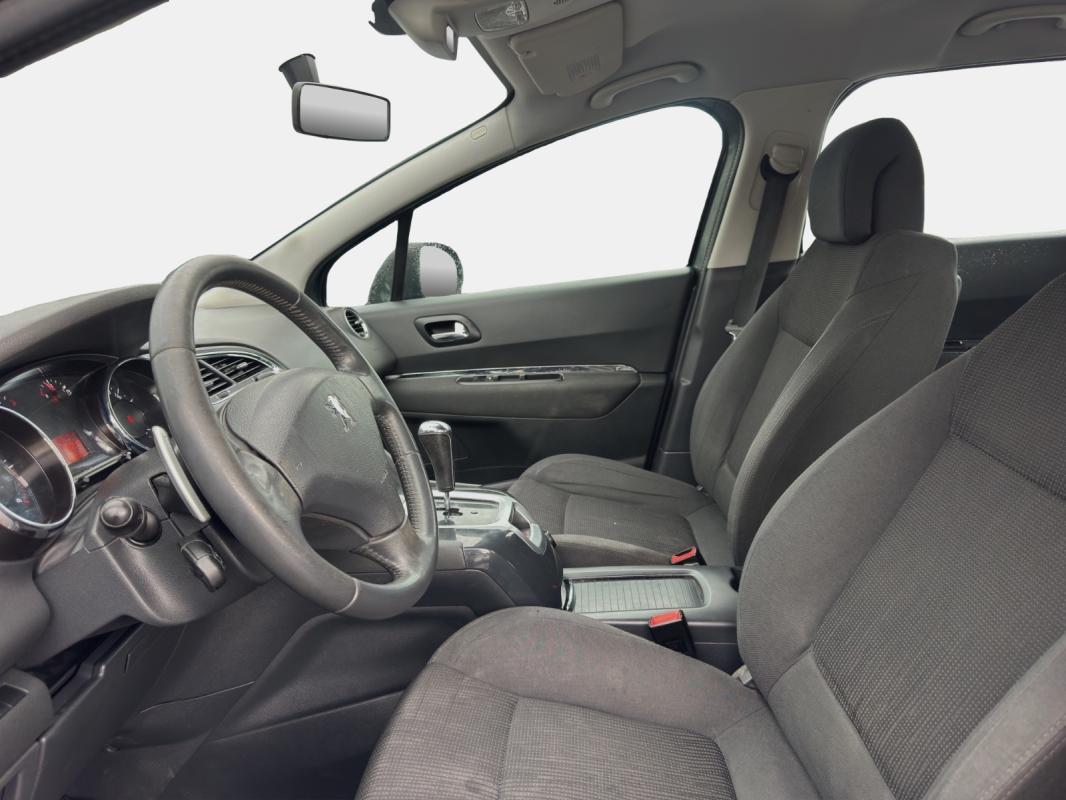 Peugeot 5008 1.6 e-HDi 115ch FAP BMP6 BLUE LION Série Spéciale Family 7pl