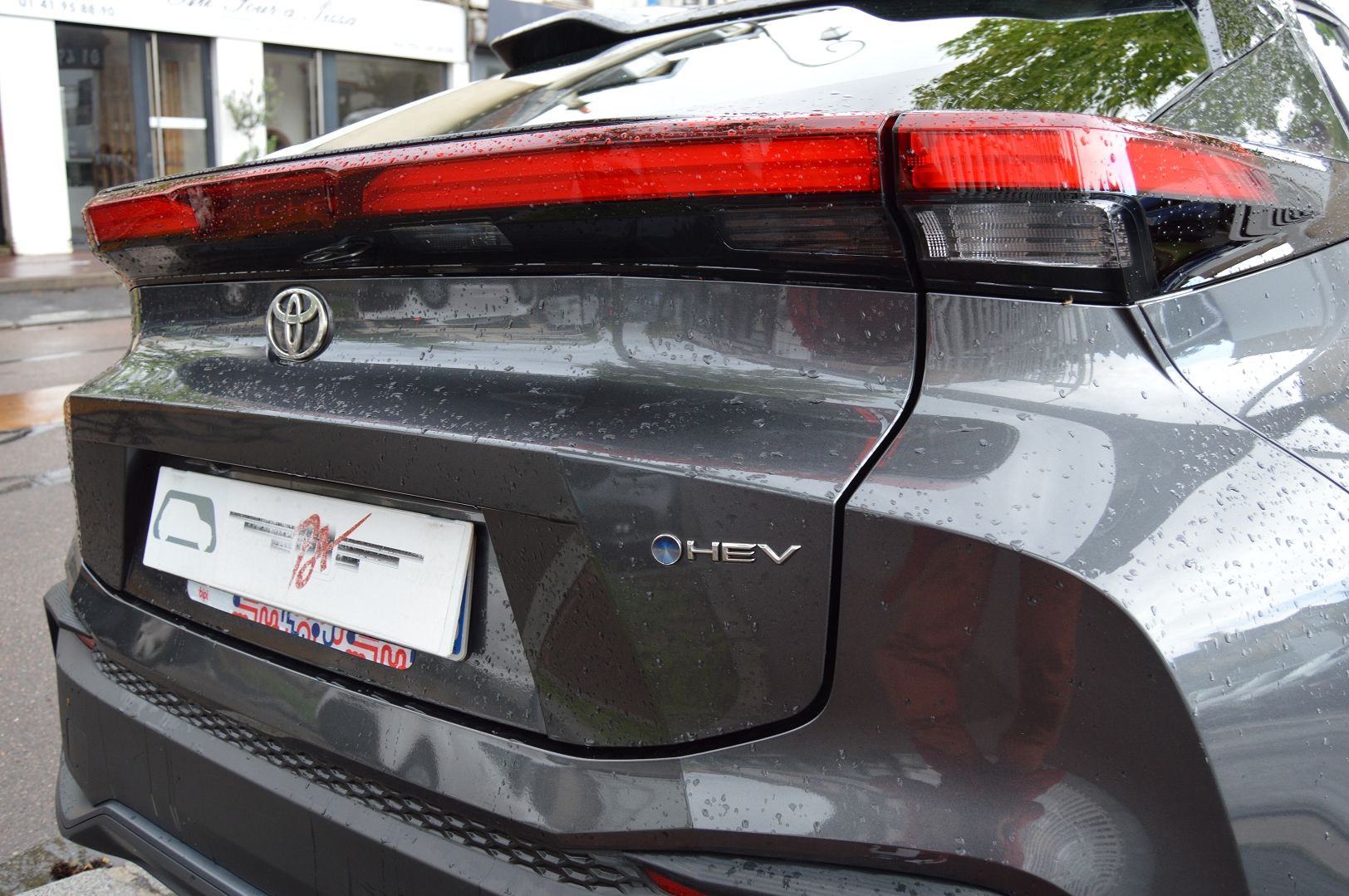 Toyota C-HR 1.8 HYBRIDE 140CH DYNAMIC BUSINESS NG23