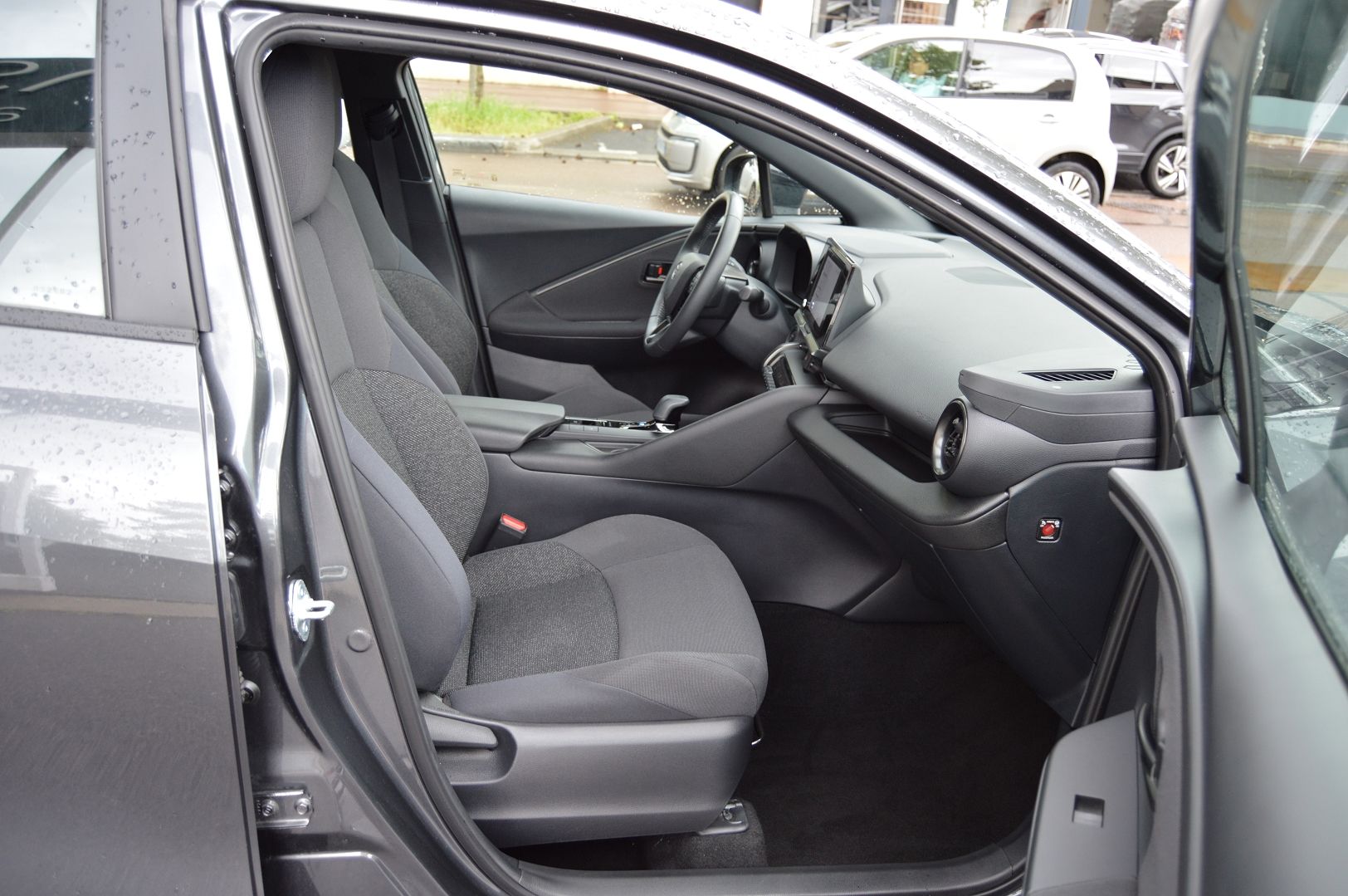 Toyota C-HR 1.8 HYBRIDE 140CH DYNAMIC BUSINESS NG23