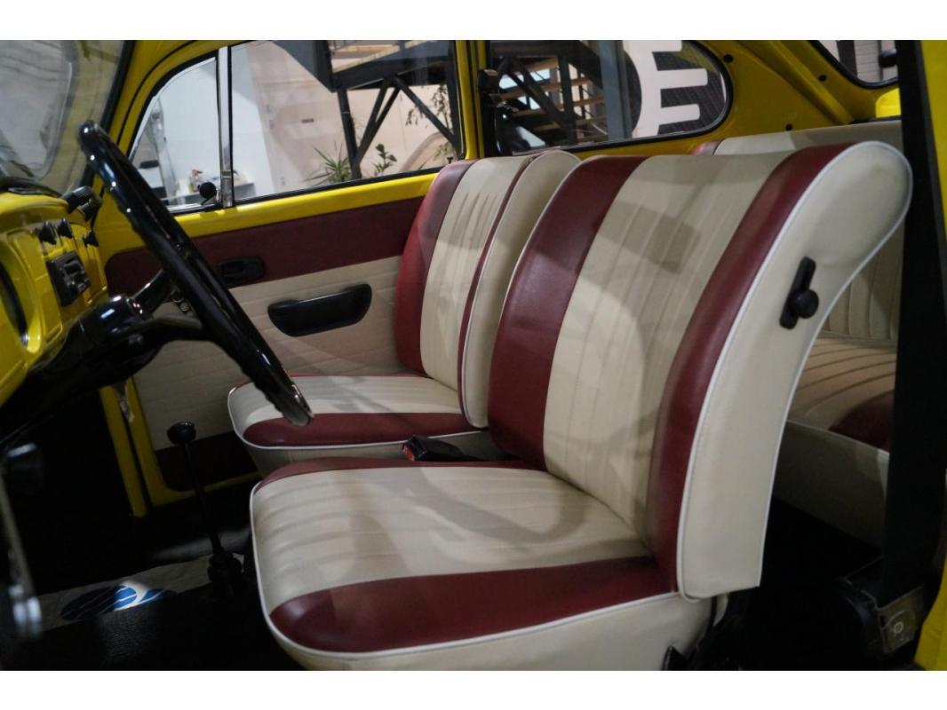Volkswagen Coccinelle 1200 BERLINE - restauration complète