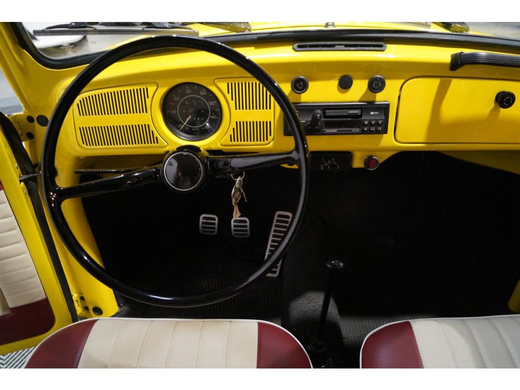 Volkswagen Coccinelle 1200 BERLINE - restauration complète
