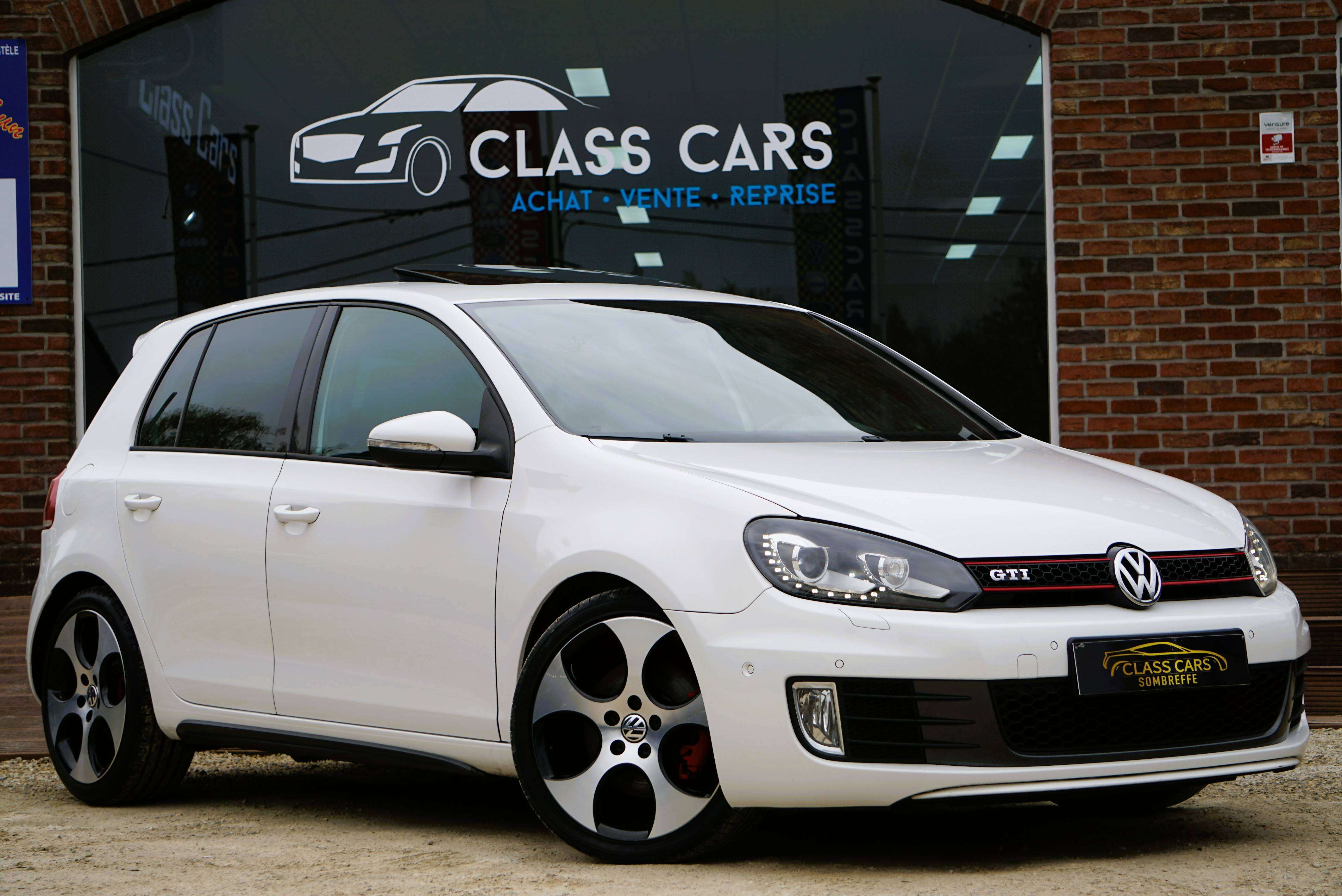 Volkswagen Golf GTI 2.0 TSI NAVI Bi-XENON PDC AV/AR CARNET COMPLET