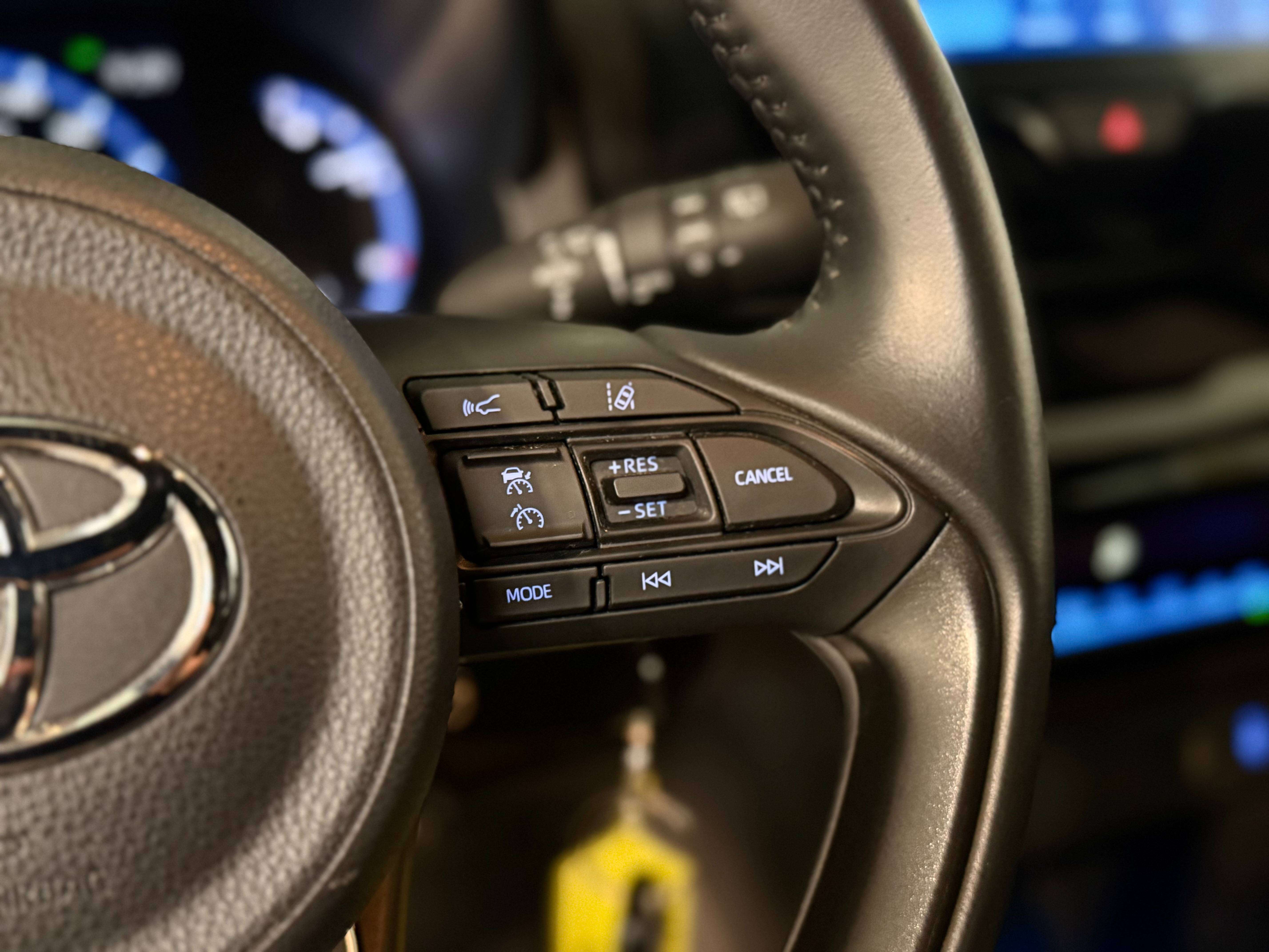 Toyota Yaris Cross Hybrid 1.5i VVT-i Dynamic Plus Bi-Tone E-CVT/CARPLAY/CLIM AUTO/PDC AV+ARR+CAM/GARANTIE TOYOTA 10ANS