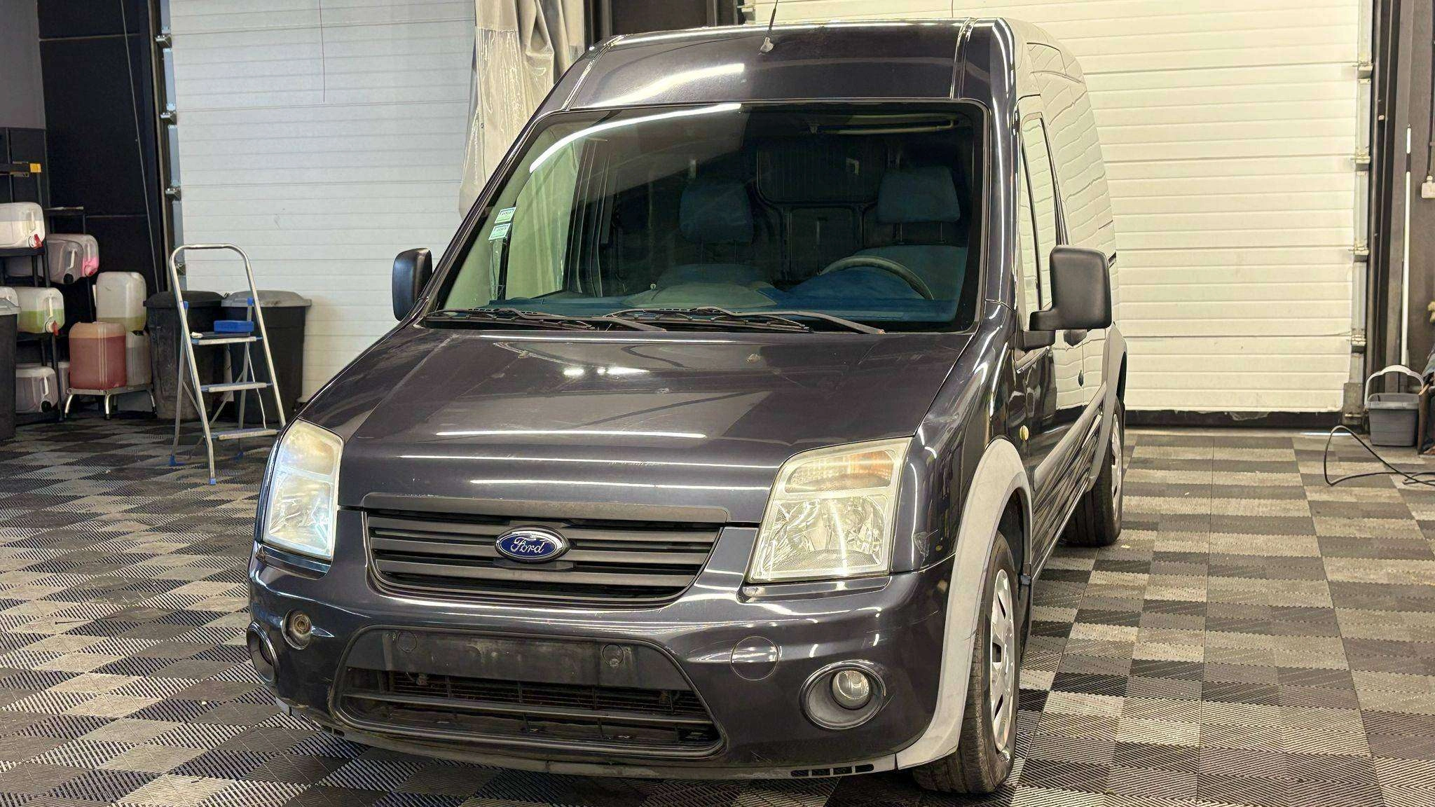 Ford Transit Connect bj2011 DIESEL 129298KM