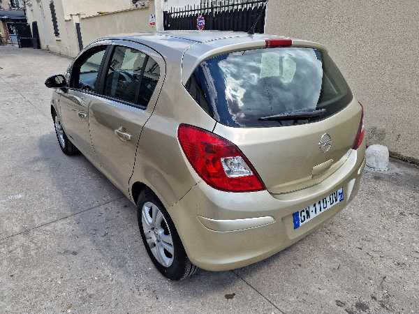 Opel Corsa IV 1.2 TWINPORT 85 111 5P