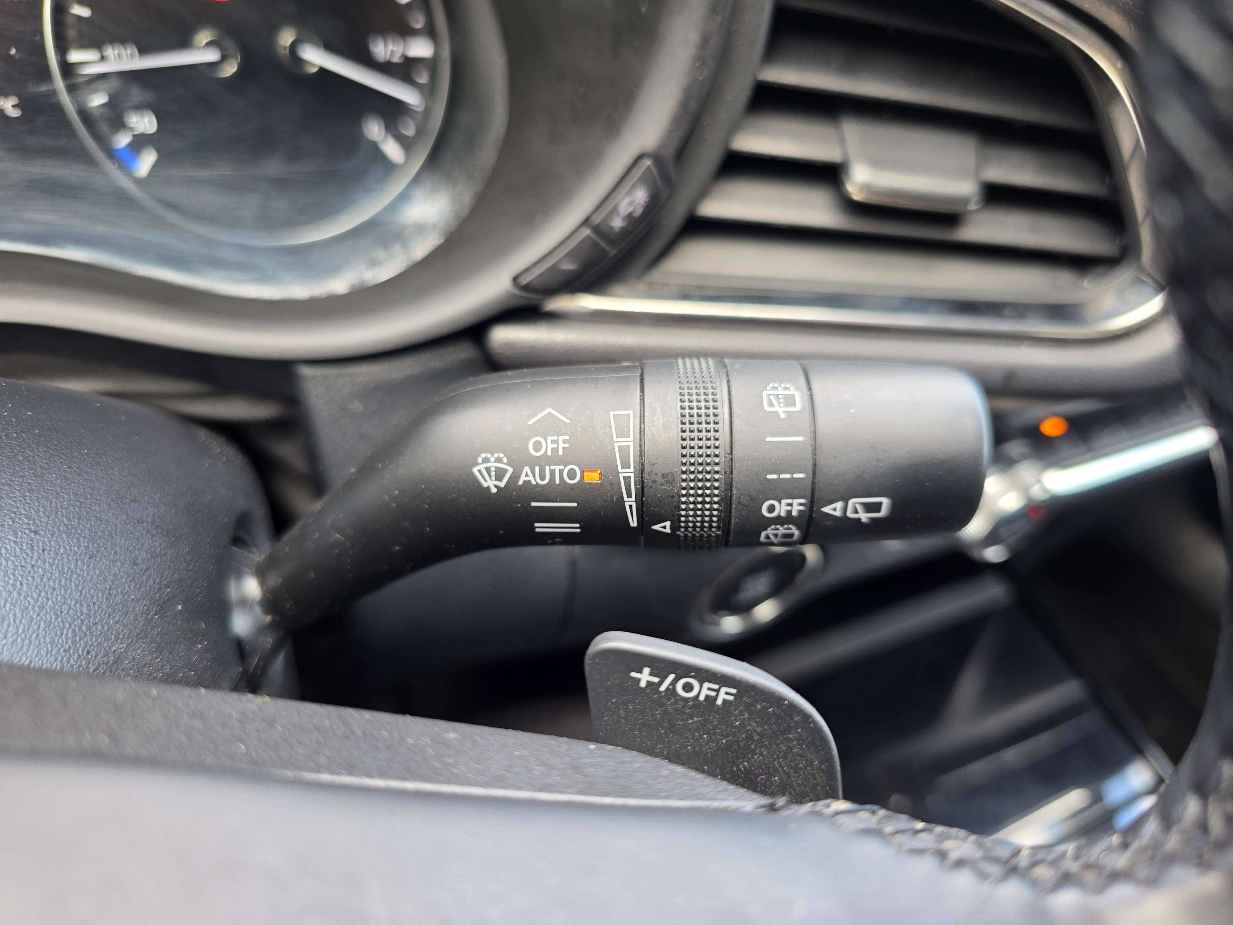 Mazda CX-30 CX-30 2.0i SKYACTIV-G MHE AUT. 1°EIG. 2022' IN PERFECTE STAAT MET VEEL OPTIES !!