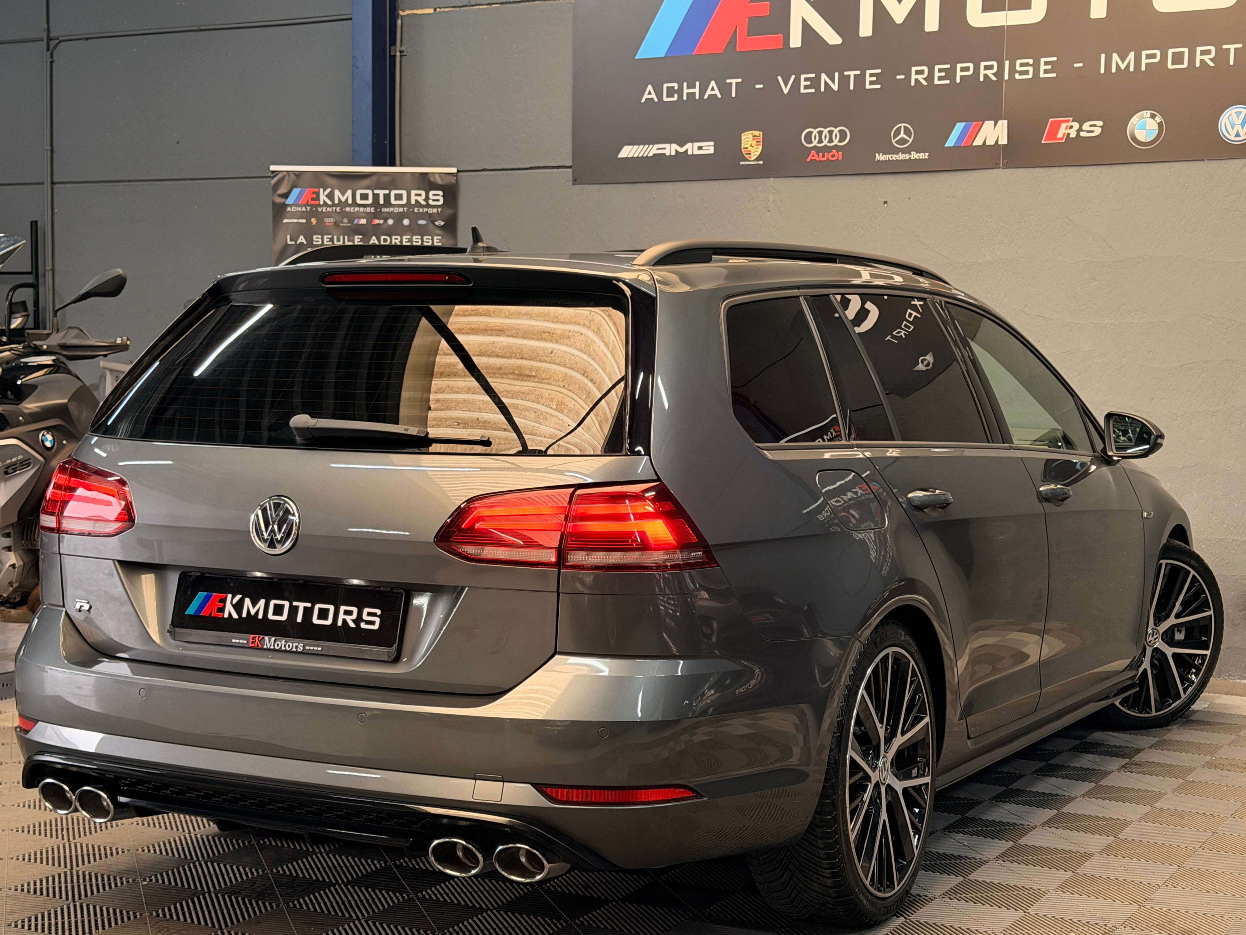 Volkswagen Golf R °DSG°FULL OPTS°PANO°NEW-CONDITION°BELGIUM CAR