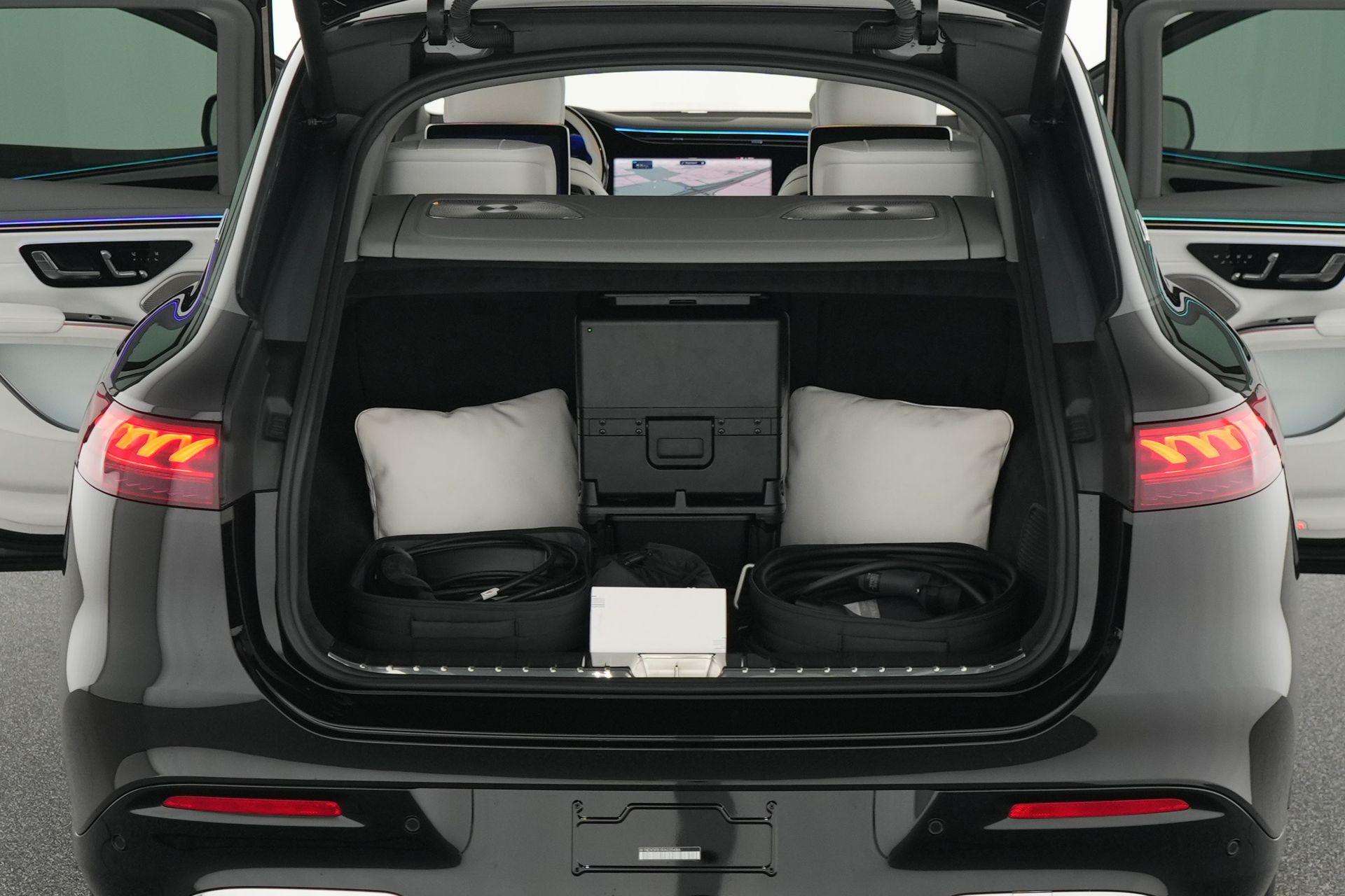 Mercedes-Benz EQS SUV 680 Mercedes-Maybach EQS SUV 680