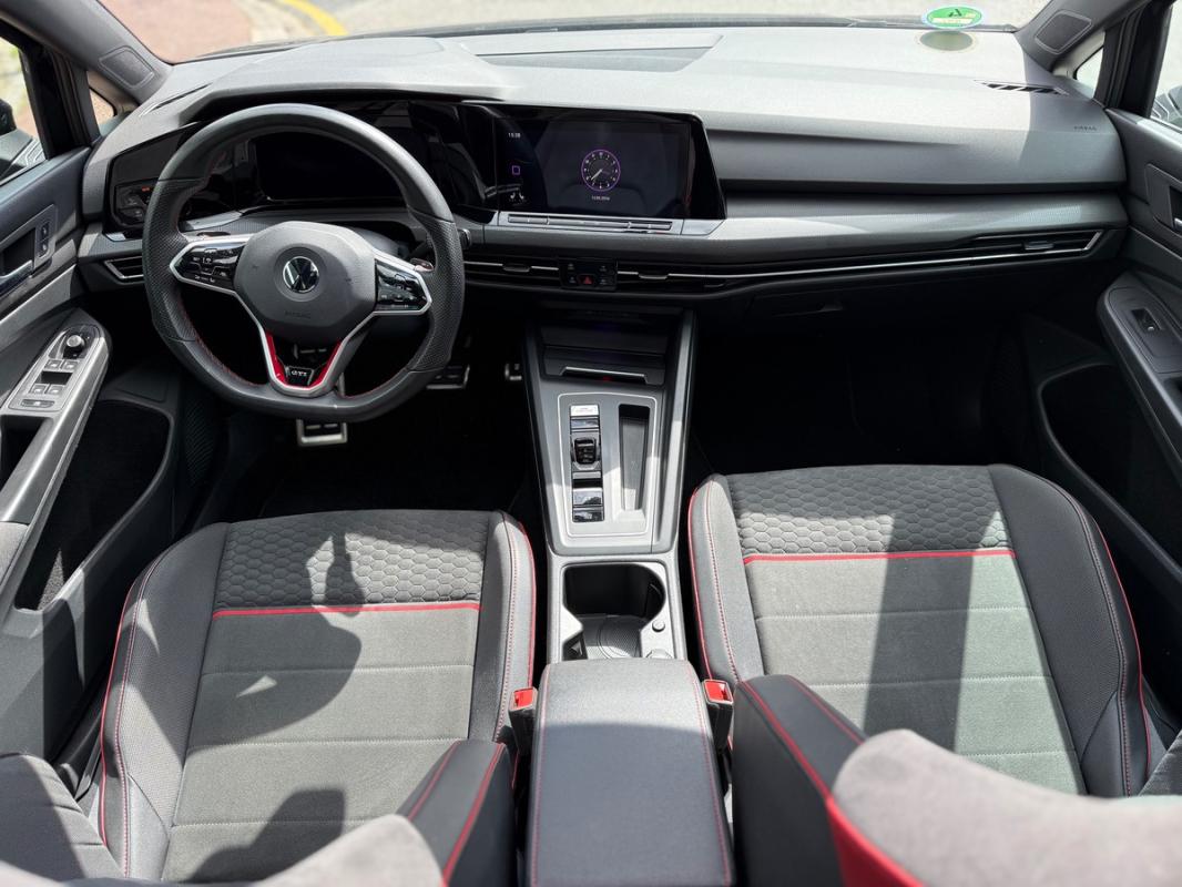 Volkswagen Golf VIII GTI Clubsport BLACK SERIE 2.0 TSi BMT DSG7 300 cv Boîte auto