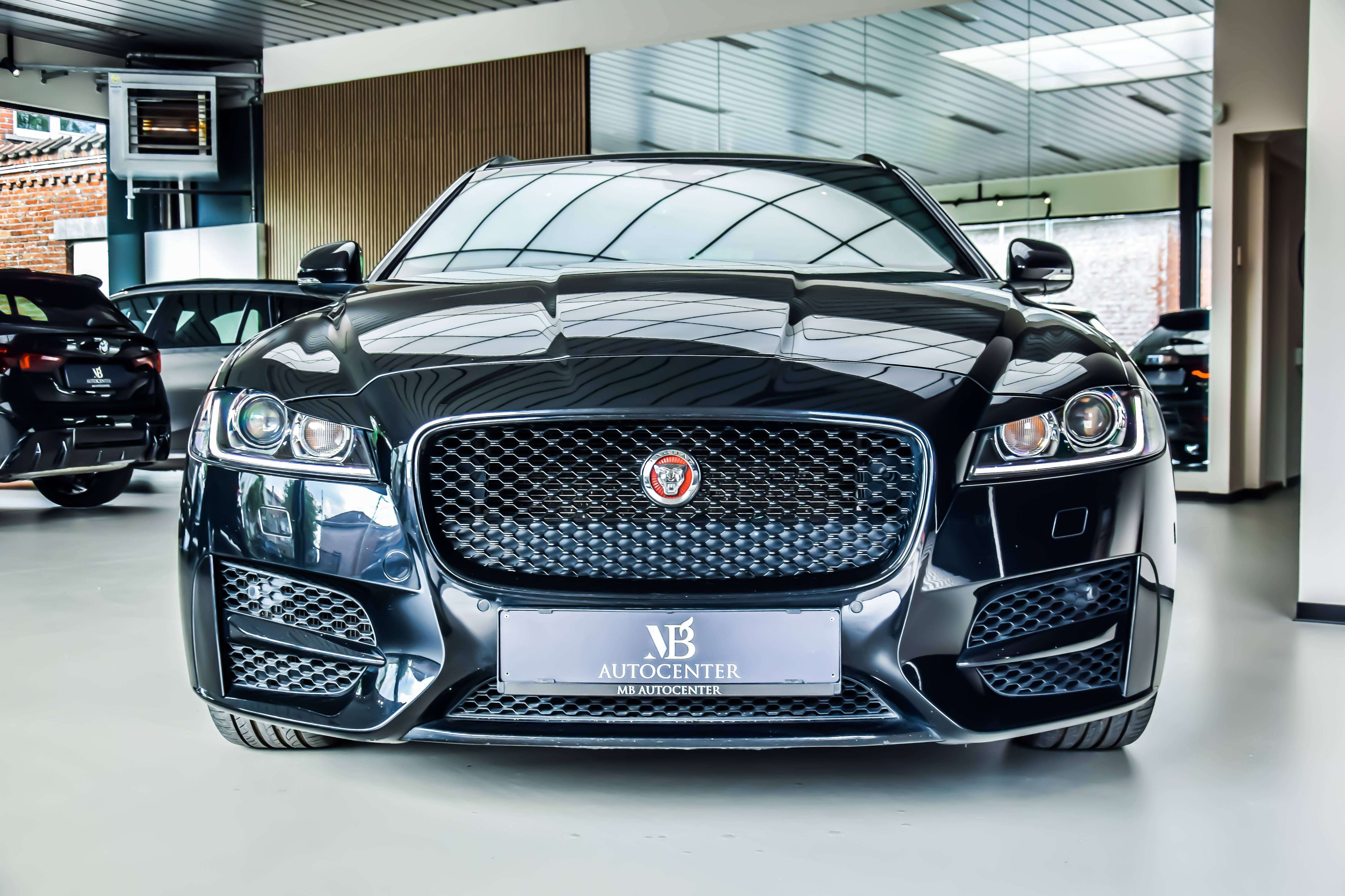 Jaguar XF Sportbrake 2.0 T R-Sport Black Edition 06/2020