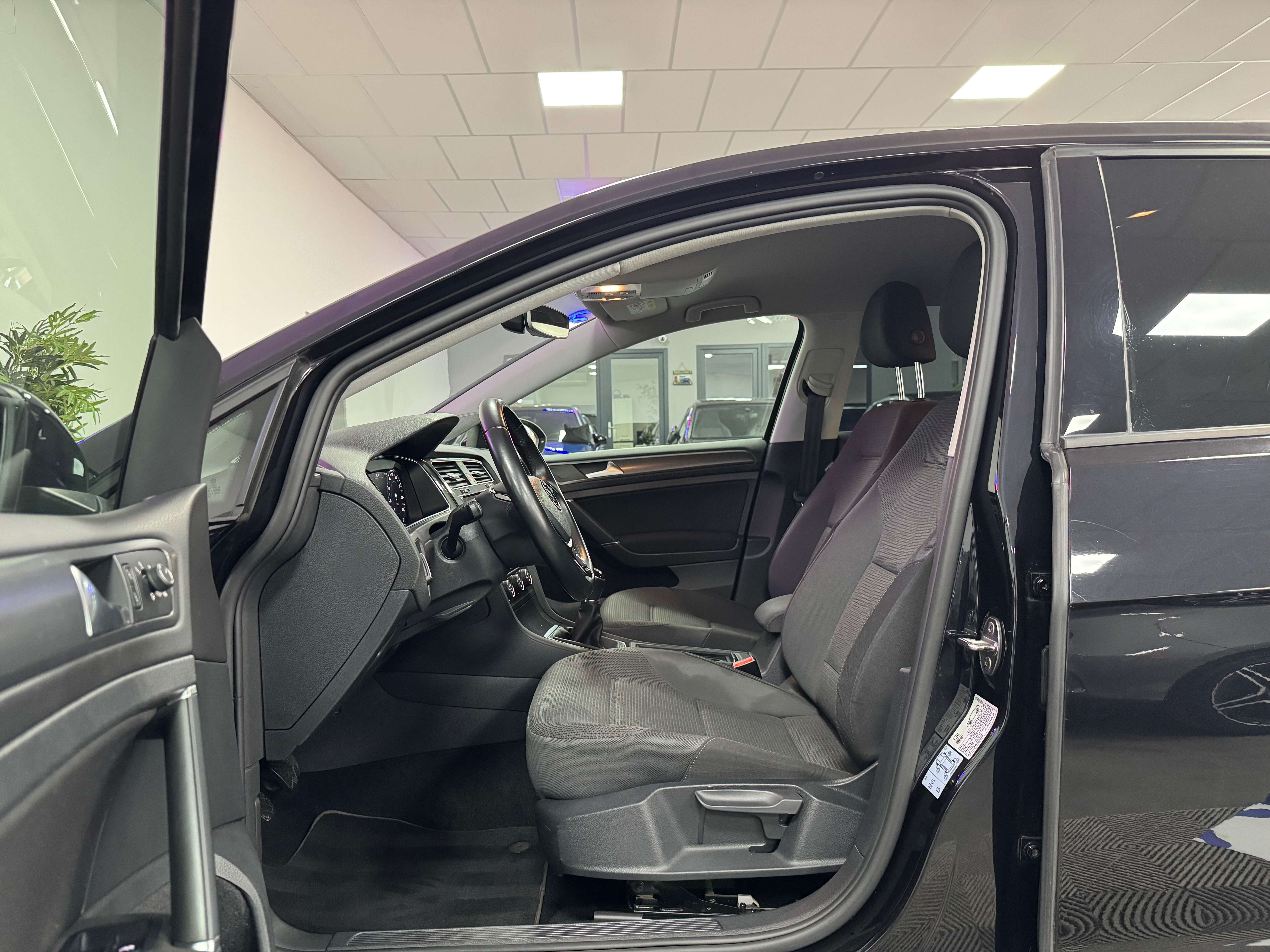Volkswagen Golf TDi Cockpit Caméra 12 mois garantie
