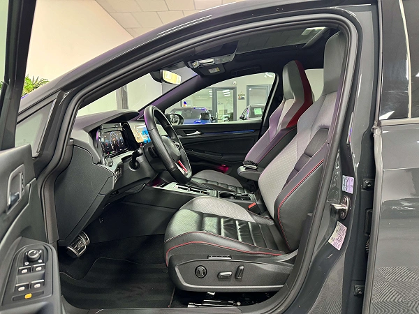 Volkswagen Golf GTI TSI Full IQ LIGHT Cuir Toit Carnet VW 12 mois garantie