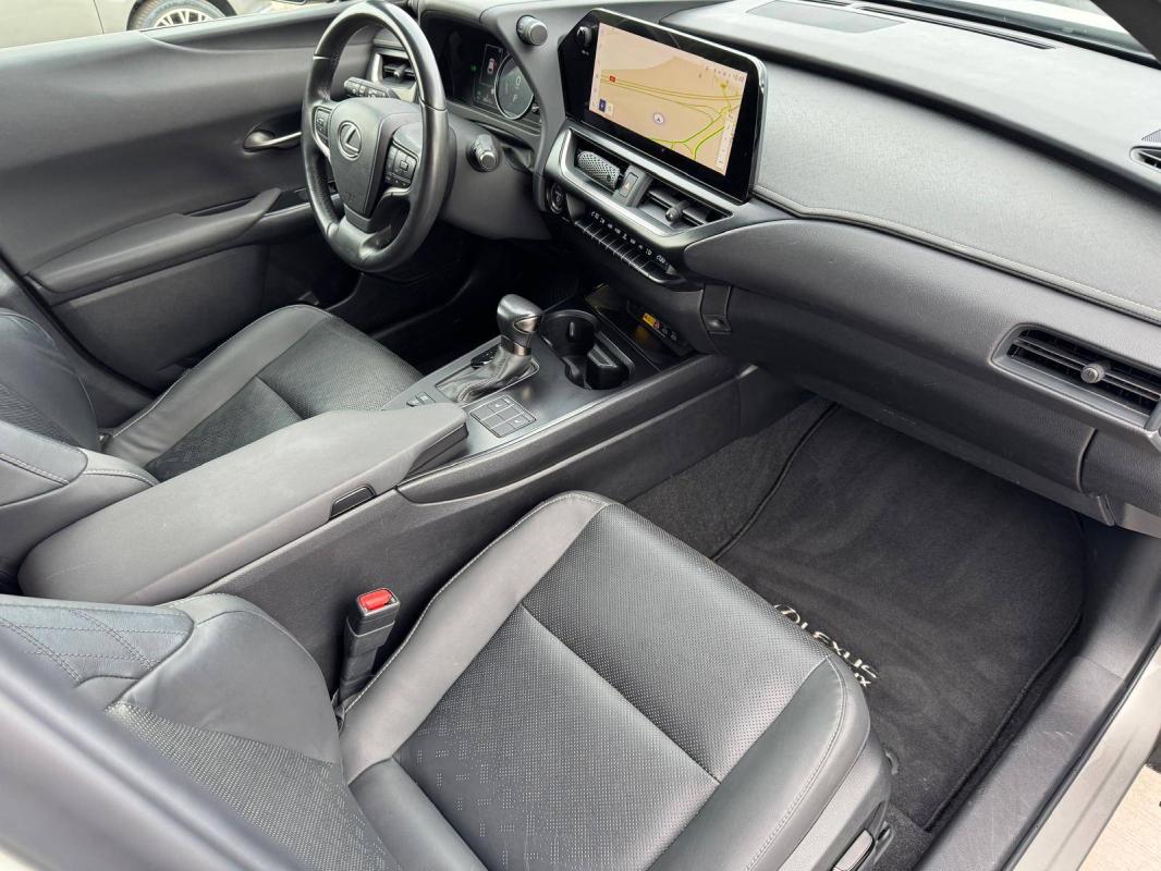 Lexus Ux 250h 2WD Luxe