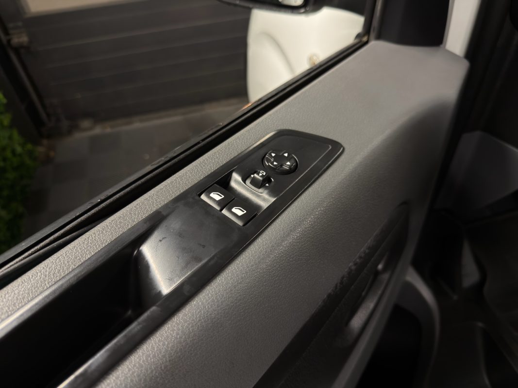 Peugeot Expert III 2.0 BLUEHDI 120 S&S L1H1 ASPHALT EAT8 ECRAN TACTILE / BOITE AUTO - Garantie 1 an
