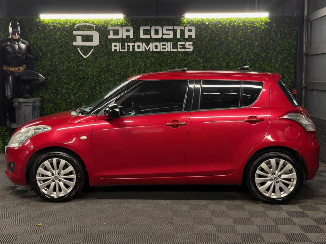 Suzuki Swift 3 III 1.3 DDIS 75 Cv 5 PORTES / TOIT OUVRANT - PAIEMENT EN 4 FOIS PAR CB POSSIBLE