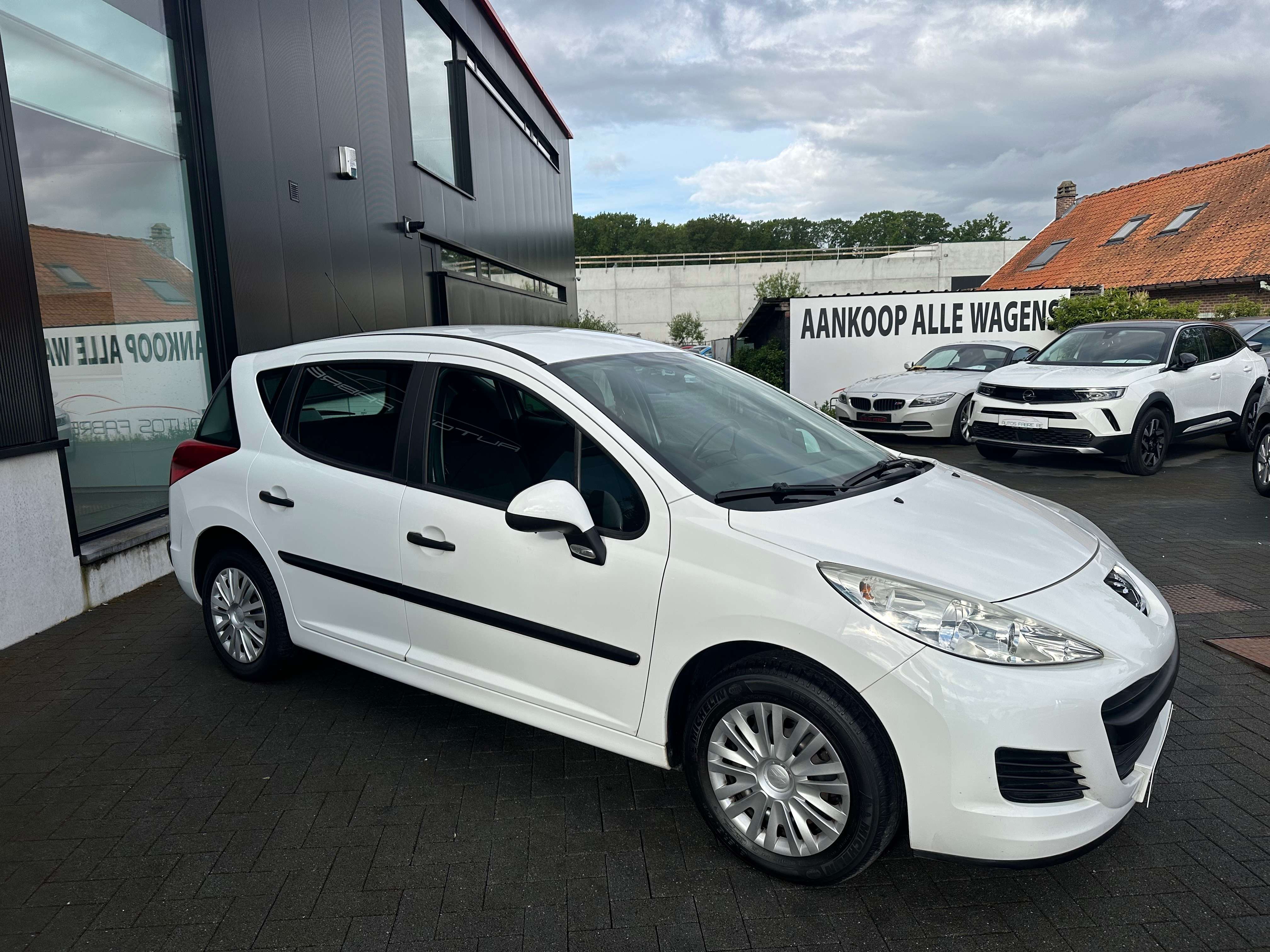 Peugeot 207 1.4i Trendy Break SW 1 er Prop 59000km !!!!