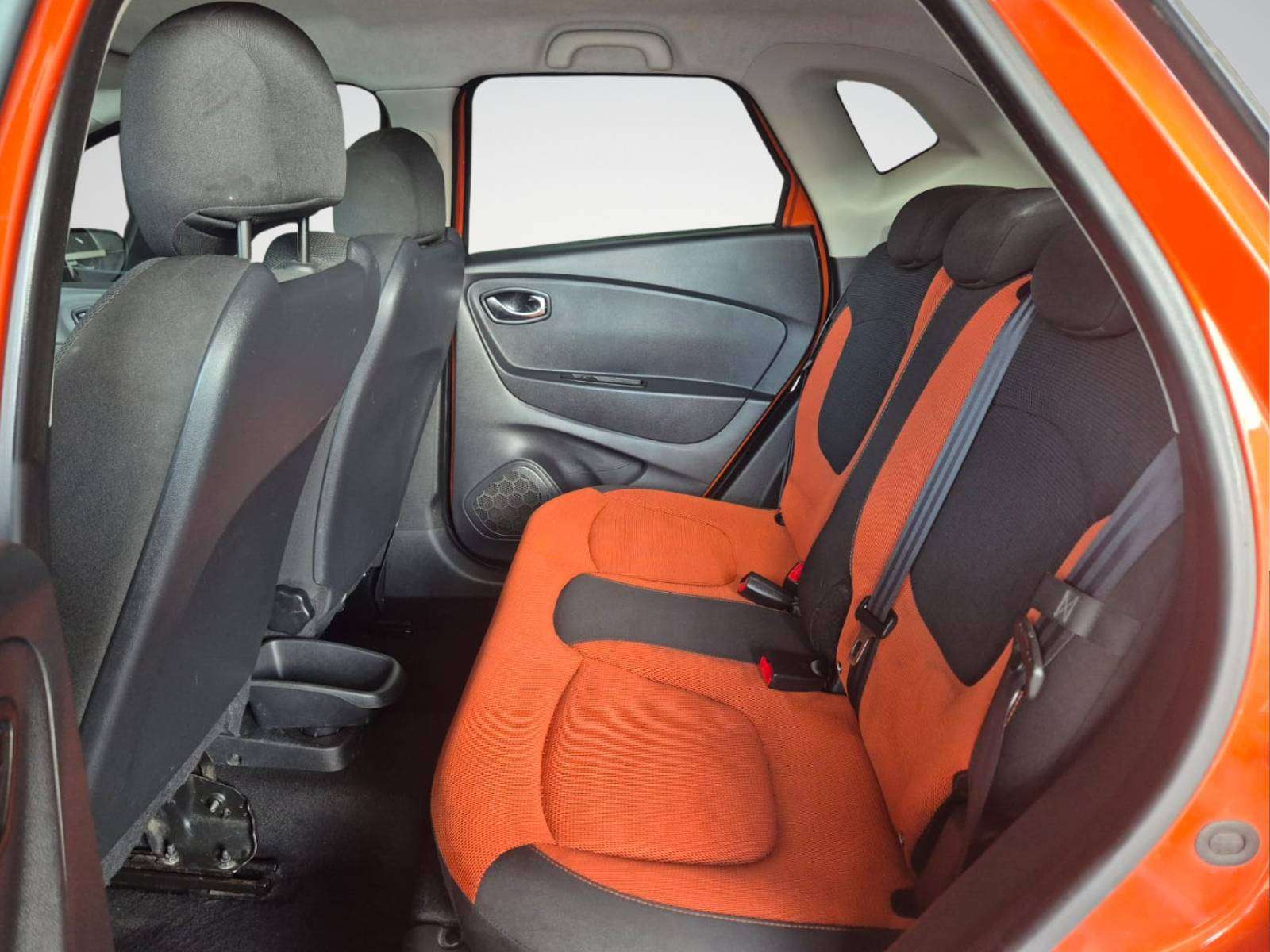 Renault Captur 0.9 TCe Energy - Faible consommation - Garantie 12 Mois avec Entretien Effectué - Zone LEZ Ok - Disponible immédiatement